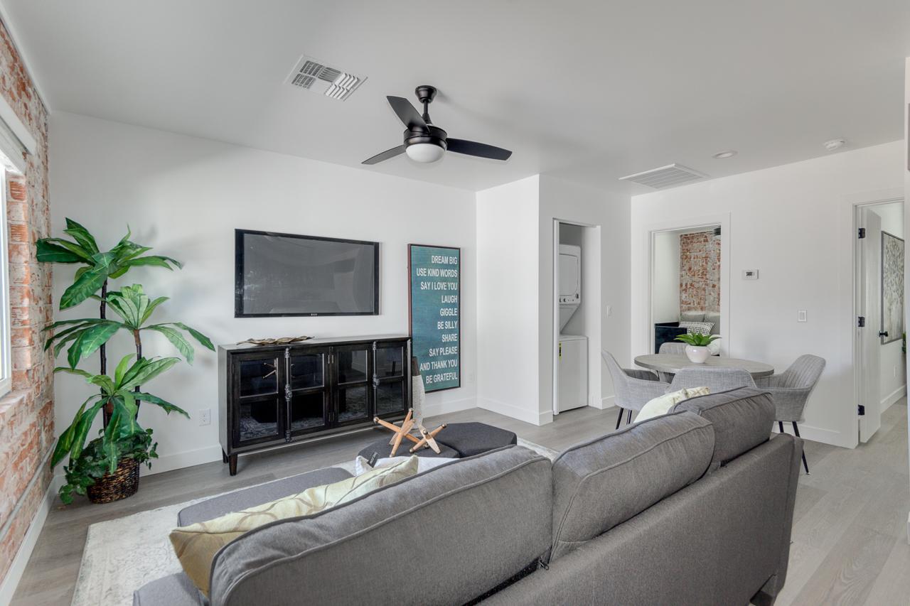 2512 E Thomas Road Unit 1