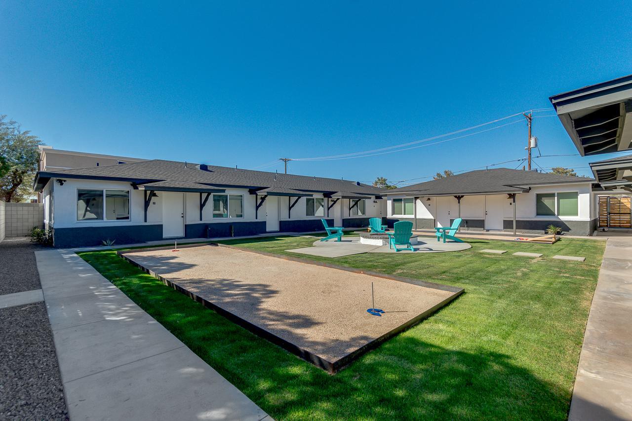 2512 E Thomas Road Unit 1