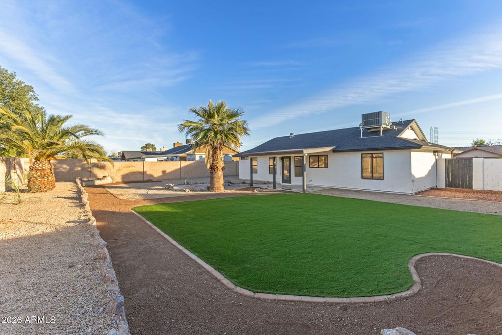 Photo of 8938 W Echo Lane, Peoria, AZ 85345 (MLS # 6969801)