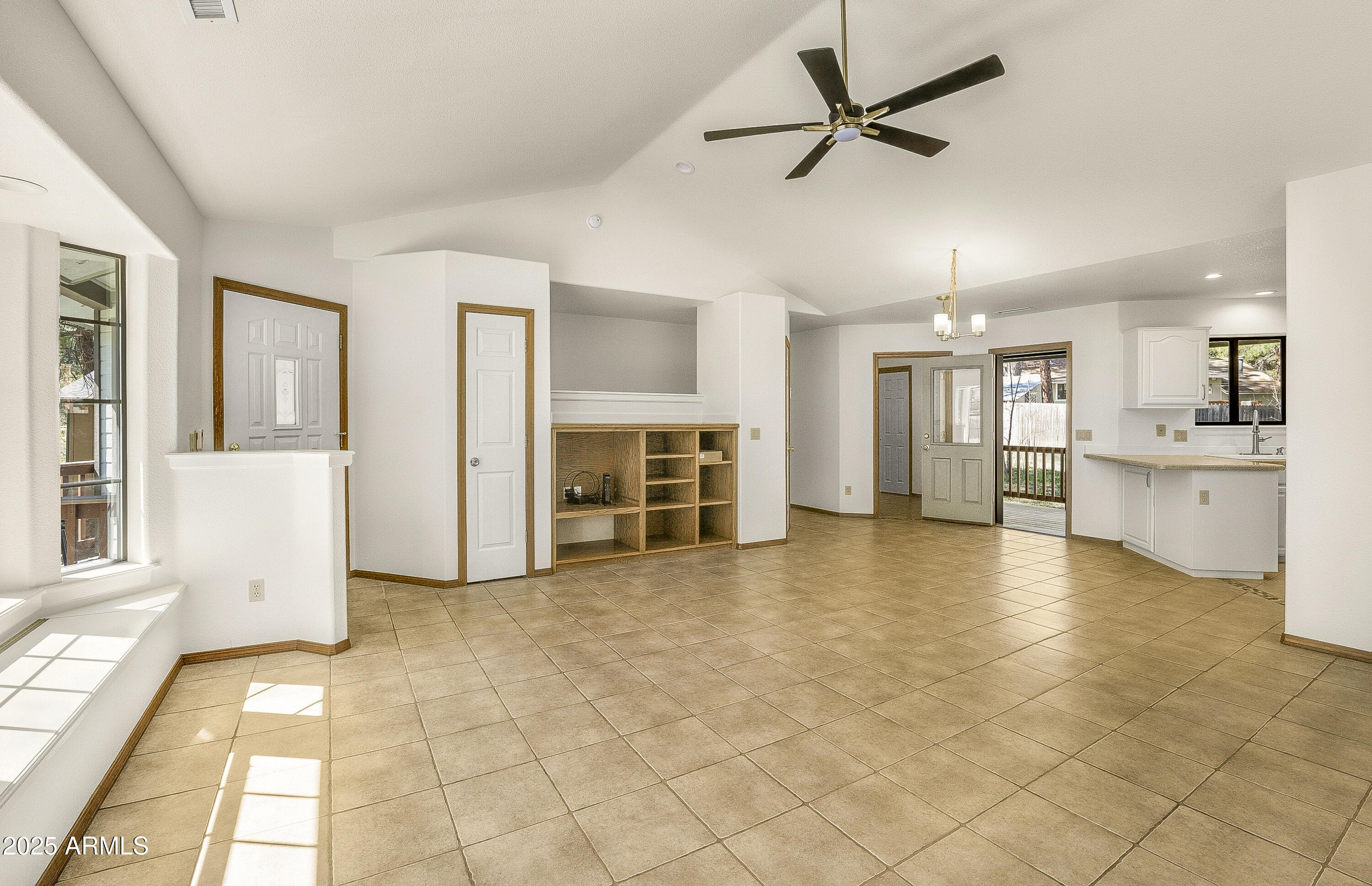 3086 Round Rock Ovi --