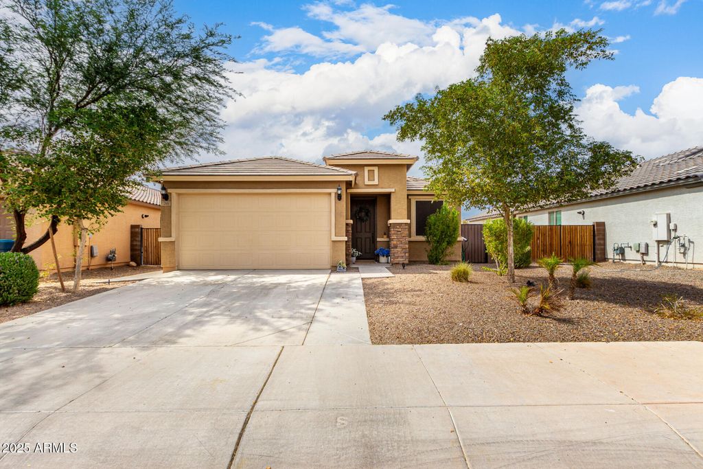 Photo of 266 S 192nd Drive, Buckeye, AZ 85326 (MLS # 6916460)