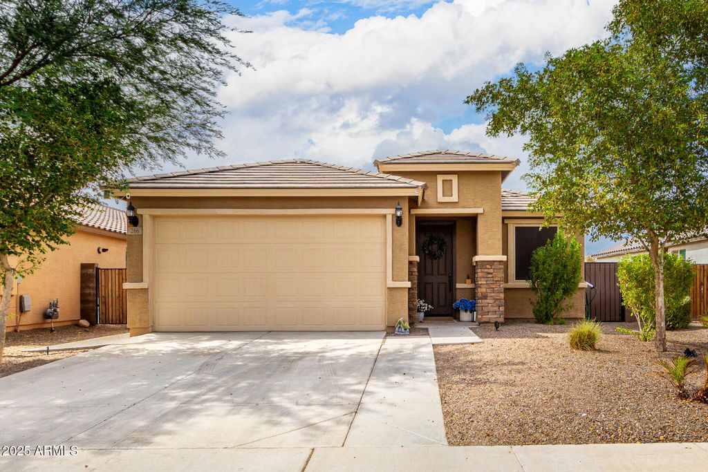 Photo of 266 S 192nd Drive, Buckeye, AZ 85326 (MLS # 6916460)