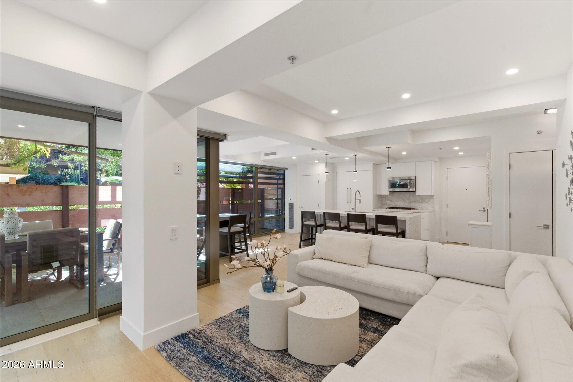 7131 E RANCHO VISTA Drive 1001
