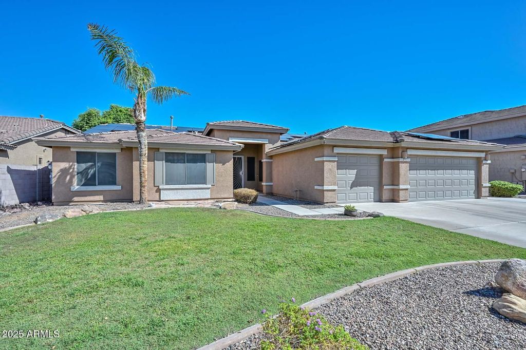 Photo of 8862 W Runion Drive, Peoria, AZ 85382 (MLS # 6920686)