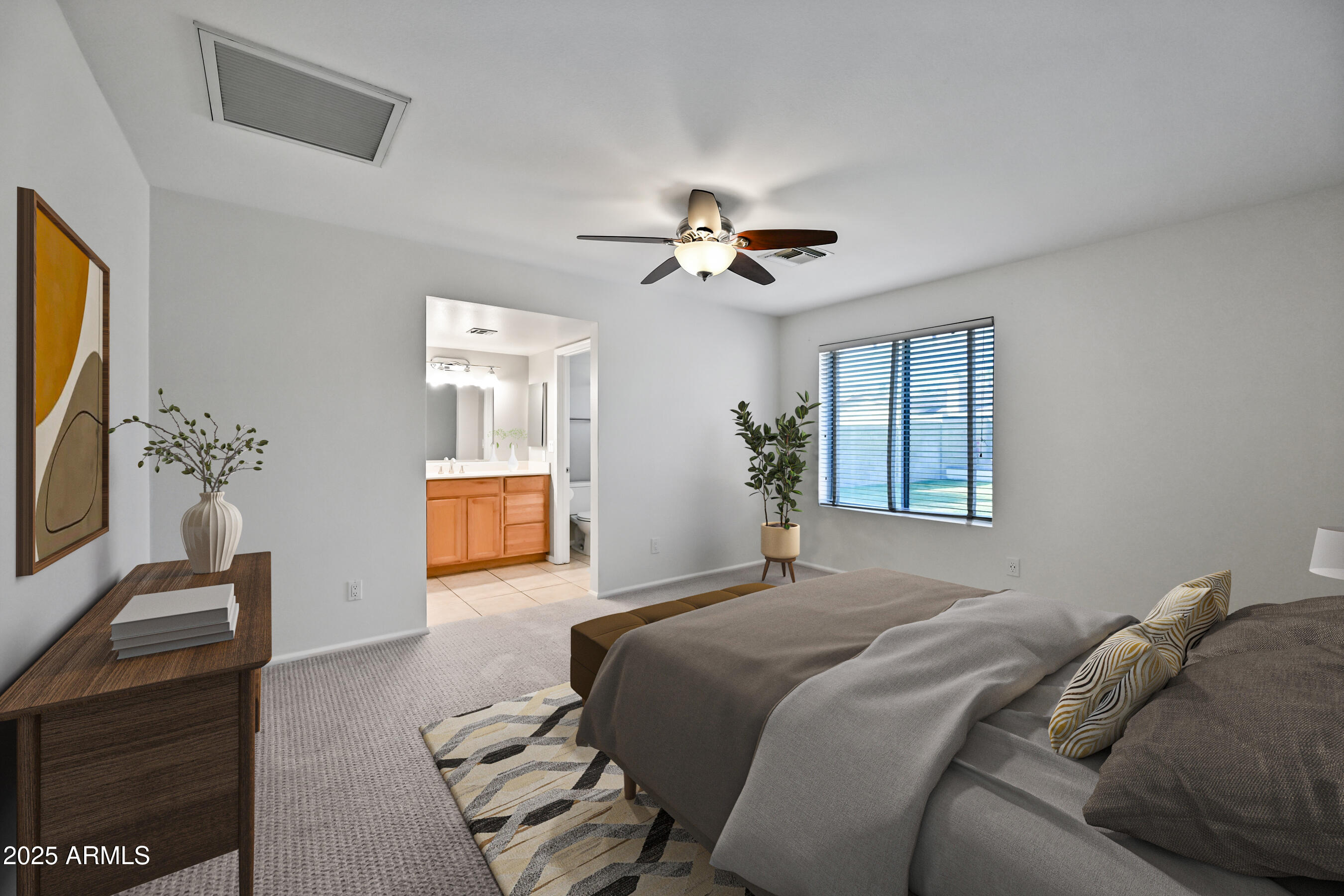 5924 E EVERETT Drive