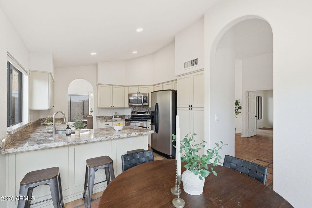 Photo of 8859 S Grandview Drive, Tempe, AZ 85284 (MLS # 6973184)