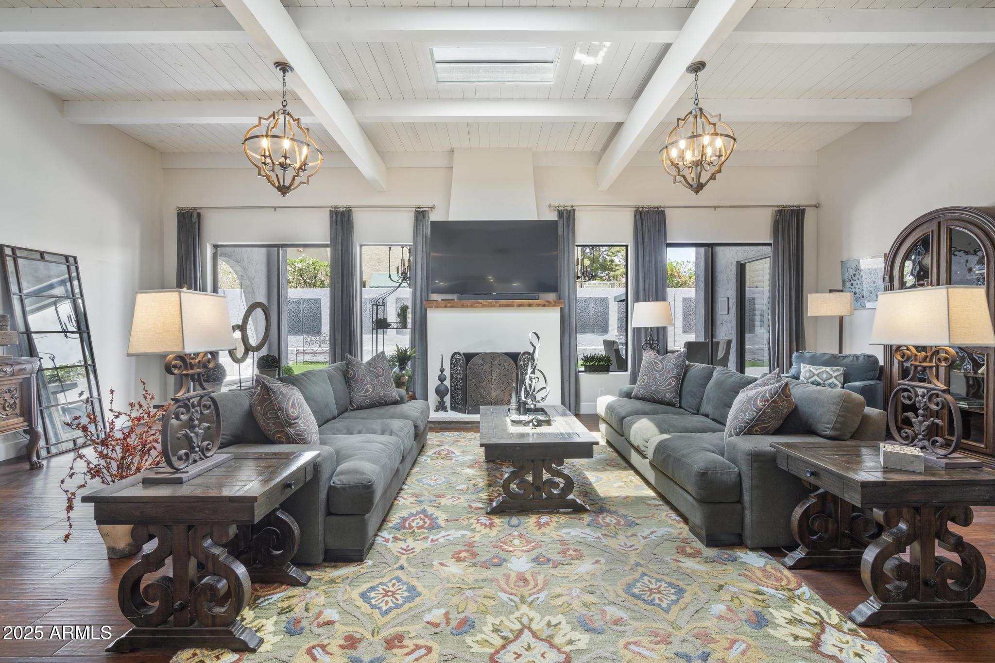 6333 N SCOTTSDALE Road 5