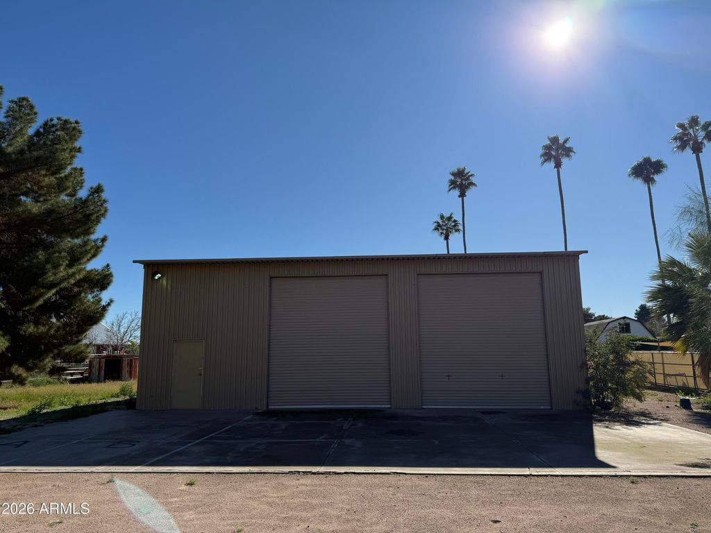 Photo of 1455 E Louis Way, Tempe, AZ 85284 (MLS # 7004214)