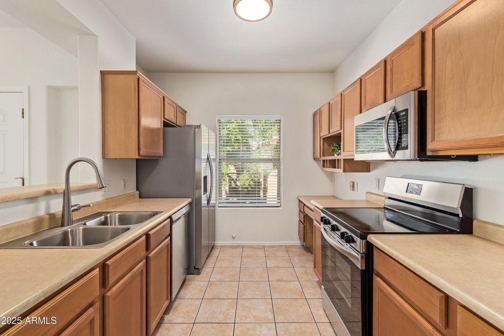 Photo of 1351 N Pleasant Drive #2103, Chandler, AZ 85225 (MLS # 6911385)
