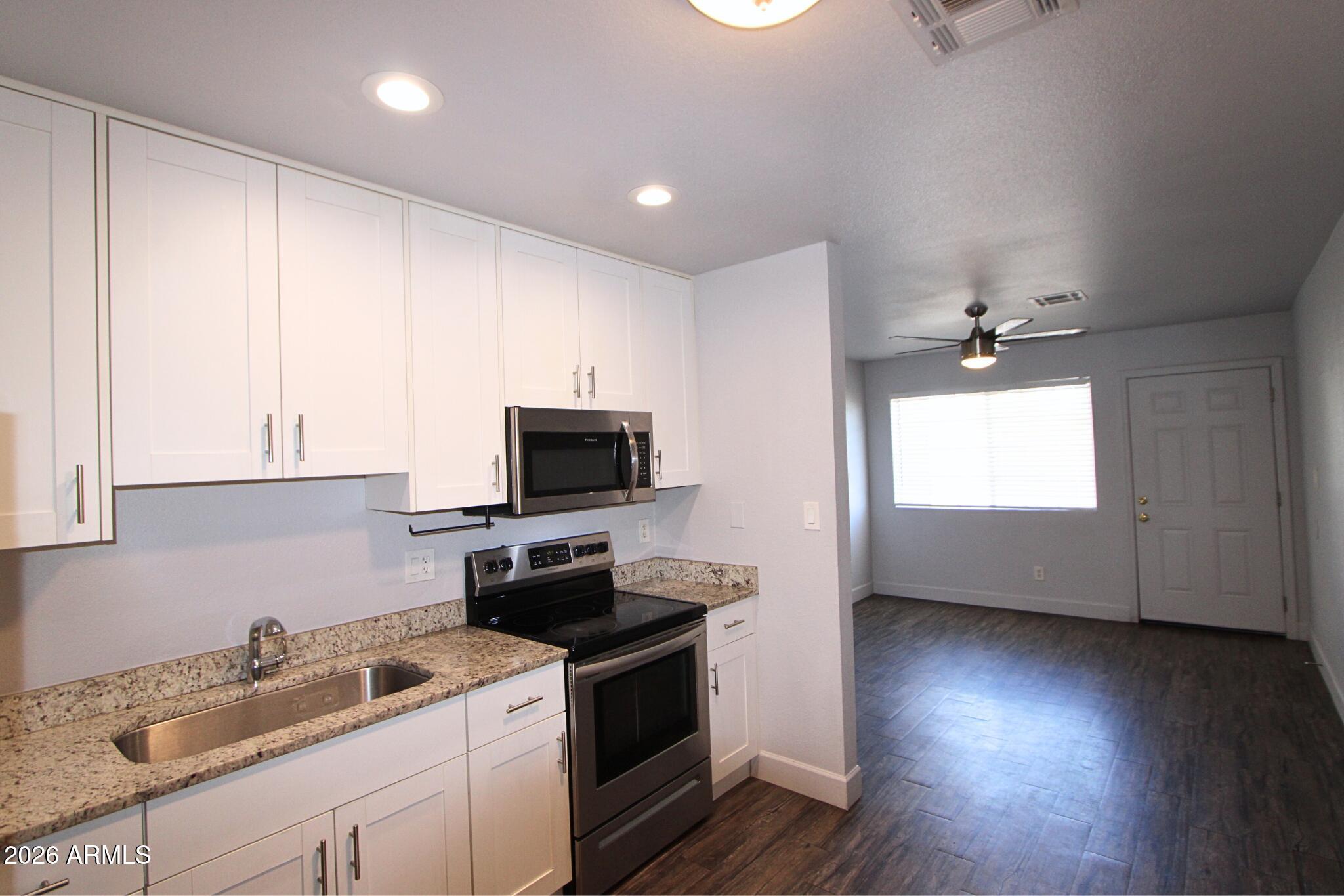 550 W 9th Street Apt 1