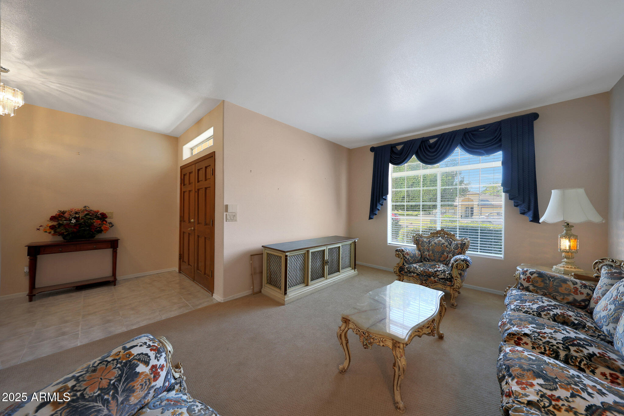 1454 E CALLE DE ARCOS --