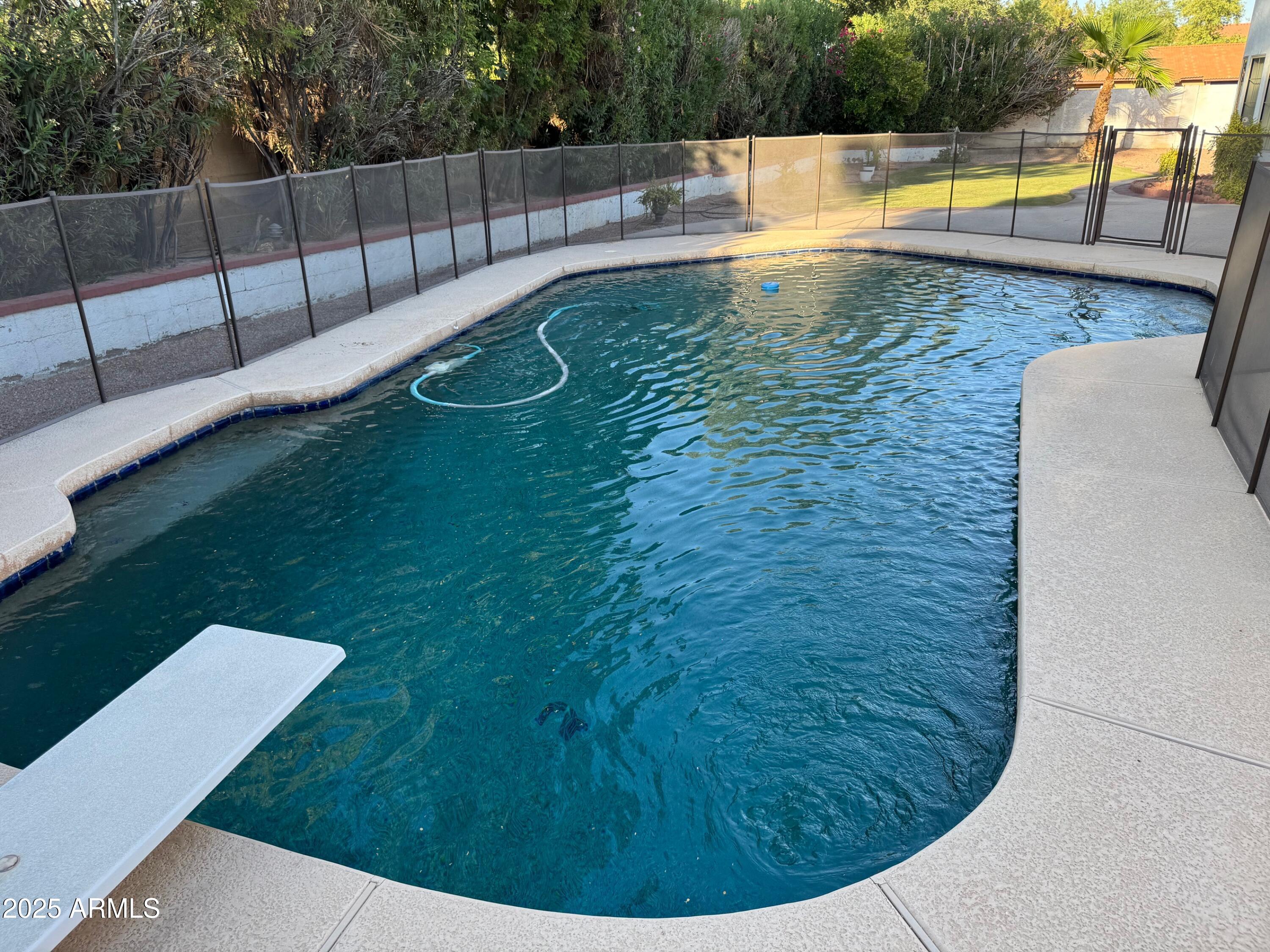 1454 E CALLE DE ARCOS --