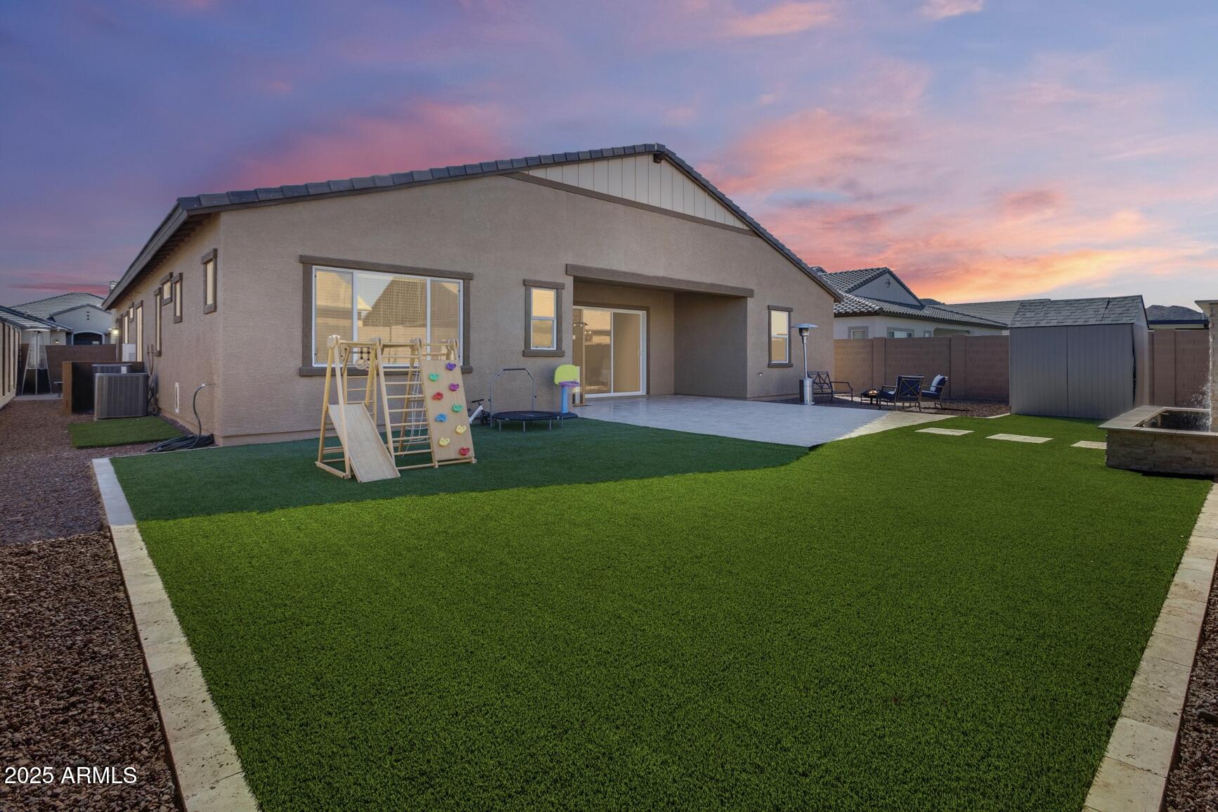 7694 W DESERT SPOON Drive
