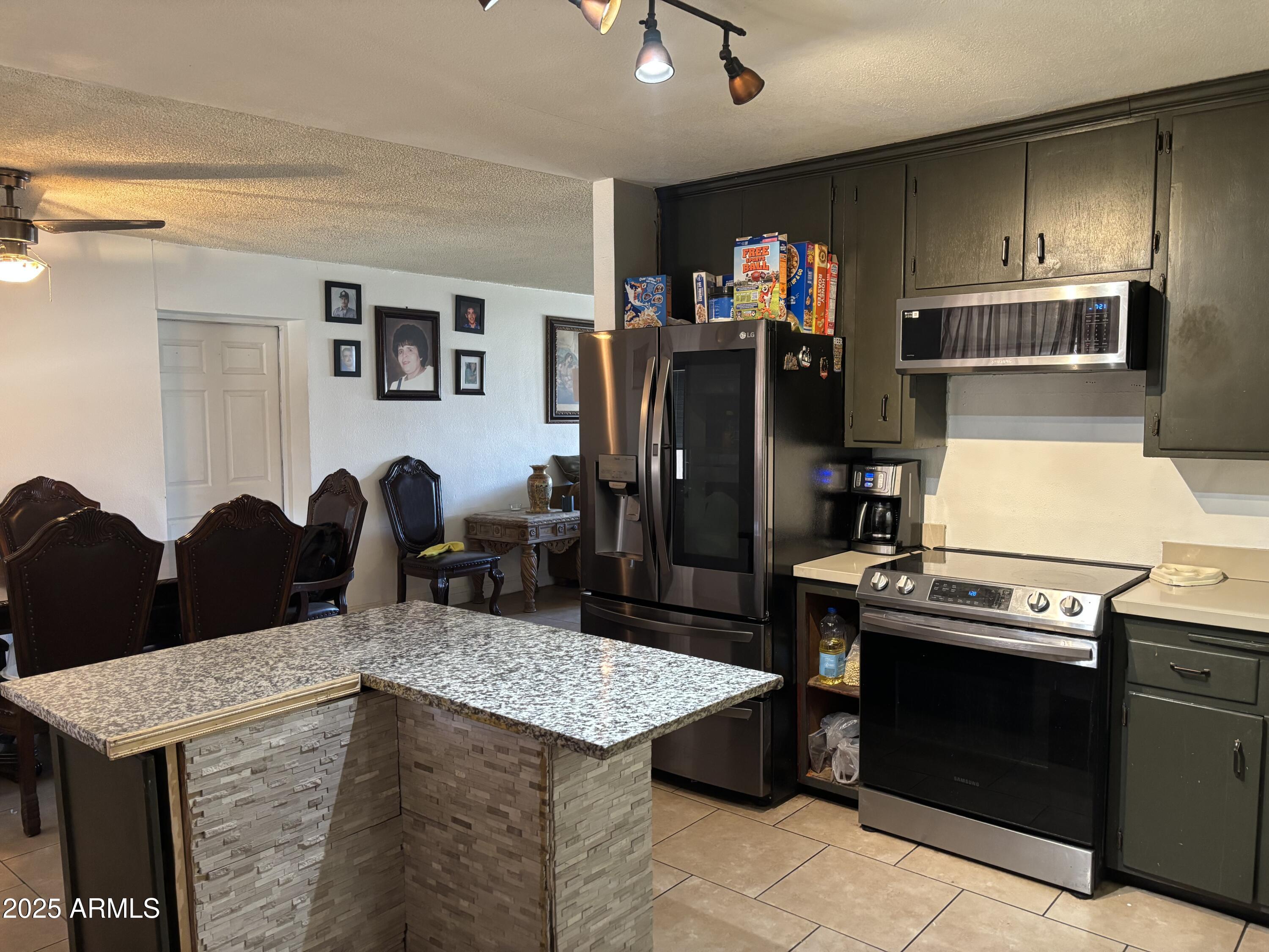 3307 W OCOTILLO Road