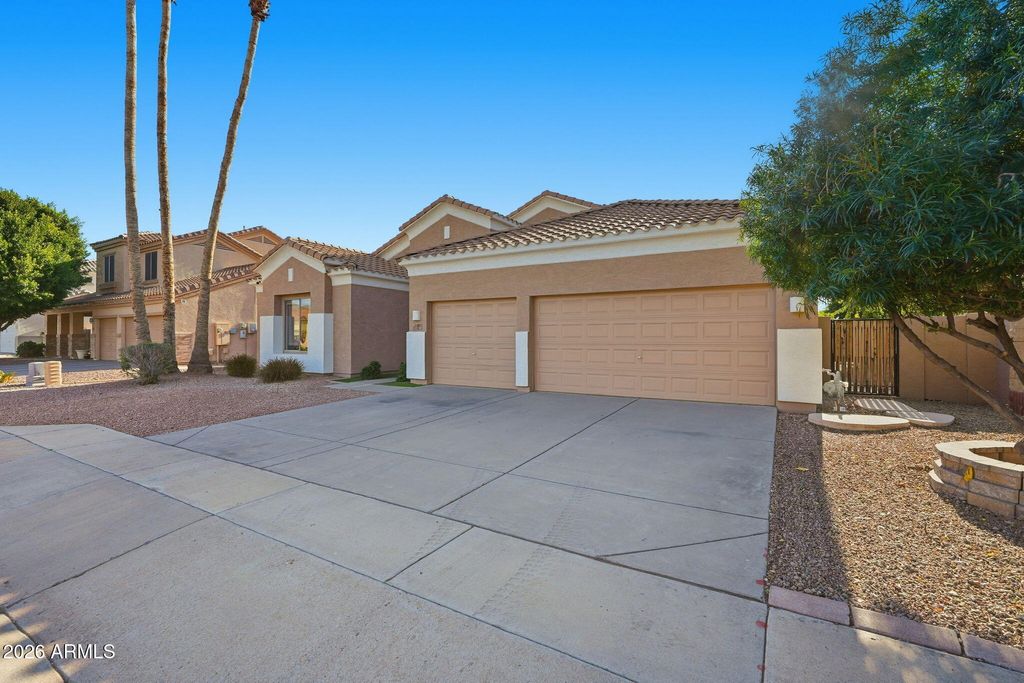 Photo of 10303 E Irwin Avenue, Mesa, AZ 85209 (MLS # 6973391)