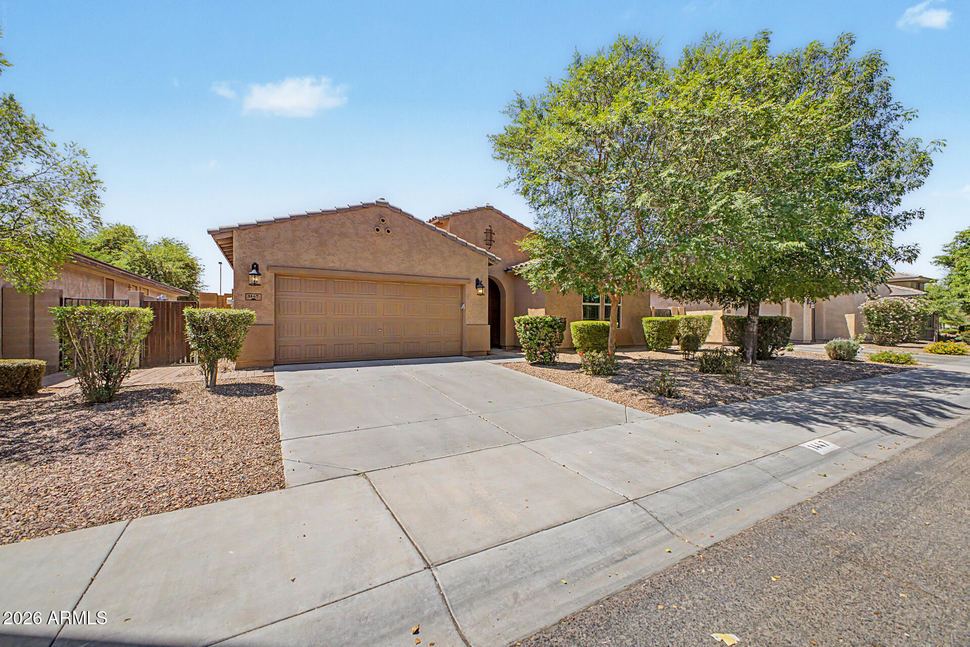 1447 E WARBLER Road