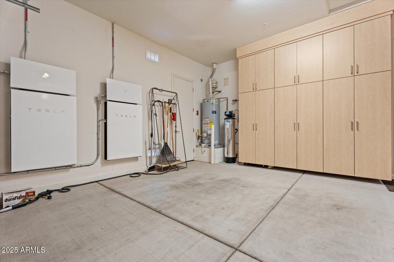 Cave Creek, Arizona 85331, United States, 4 Bedrooms Bedrooms, ,4 BathroomsBathrooms,Residential,Active,233771