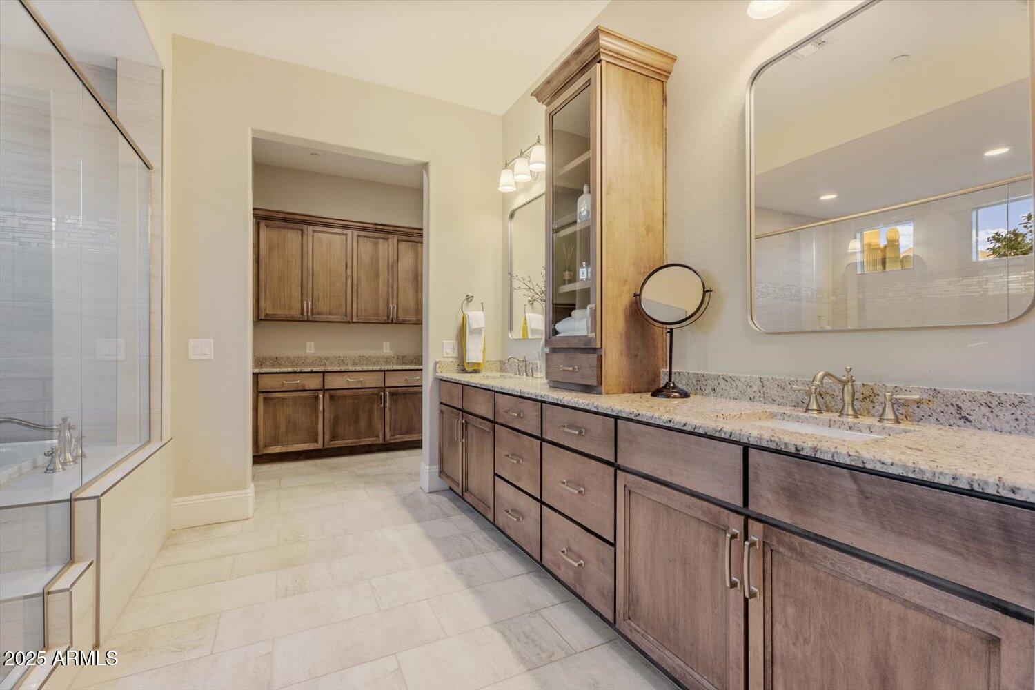 Cave Creek, Arizona 85331, United States, 4 Bedrooms Bedrooms, ,4 BathroomsBathrooms,Residential,Active,233771