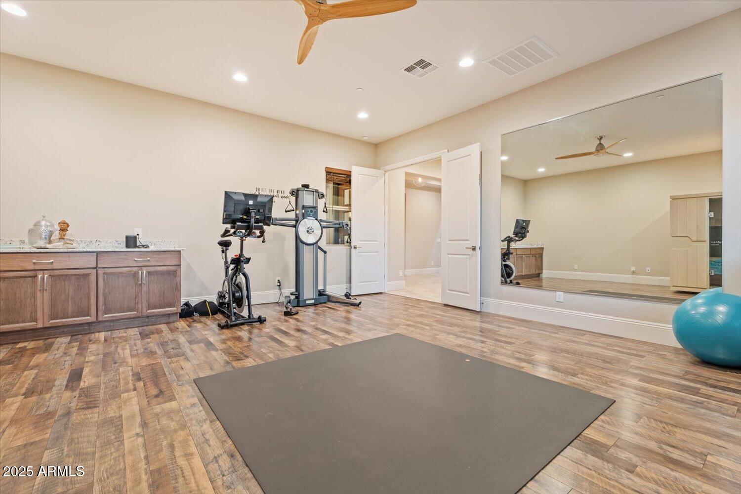 Cave Creek, Arizona 85331, United States, 4 Bedrooms Bedrooms, ,4 BathroomsBathrooms,Residential,Active,233771