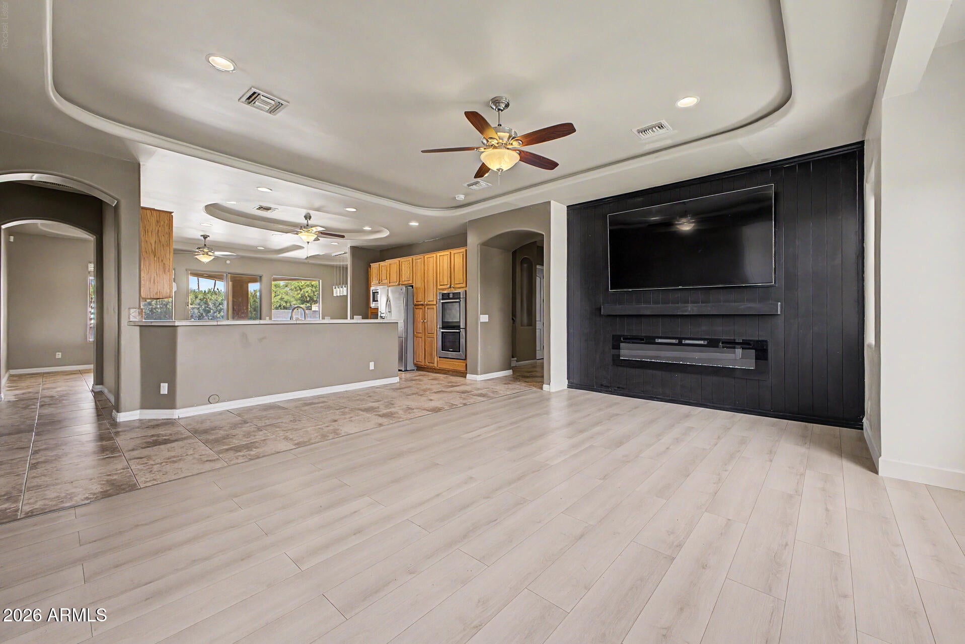 4550 E PRINCESS Drive