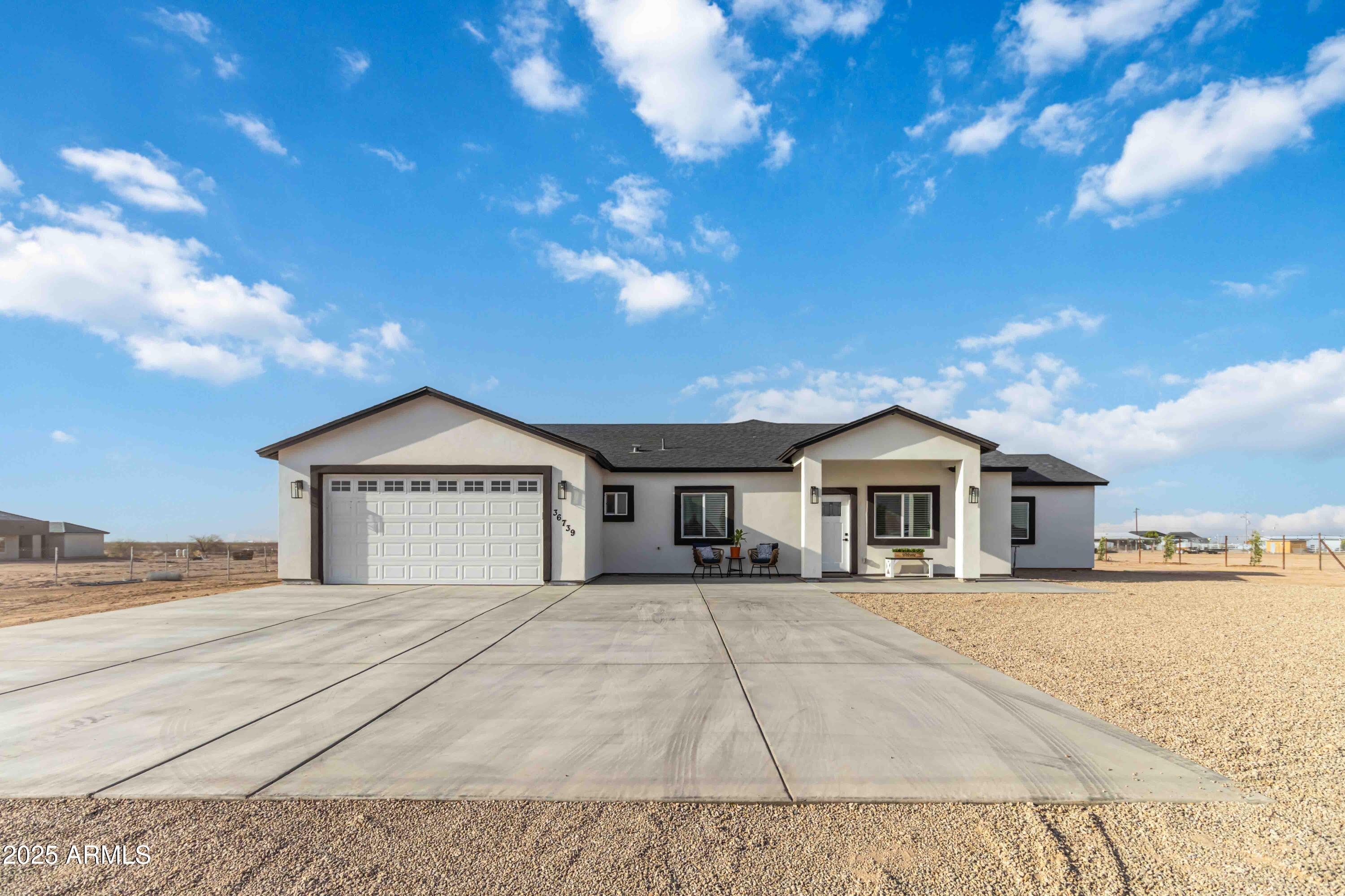 Homes 1 36739 W WHITTON Avenue