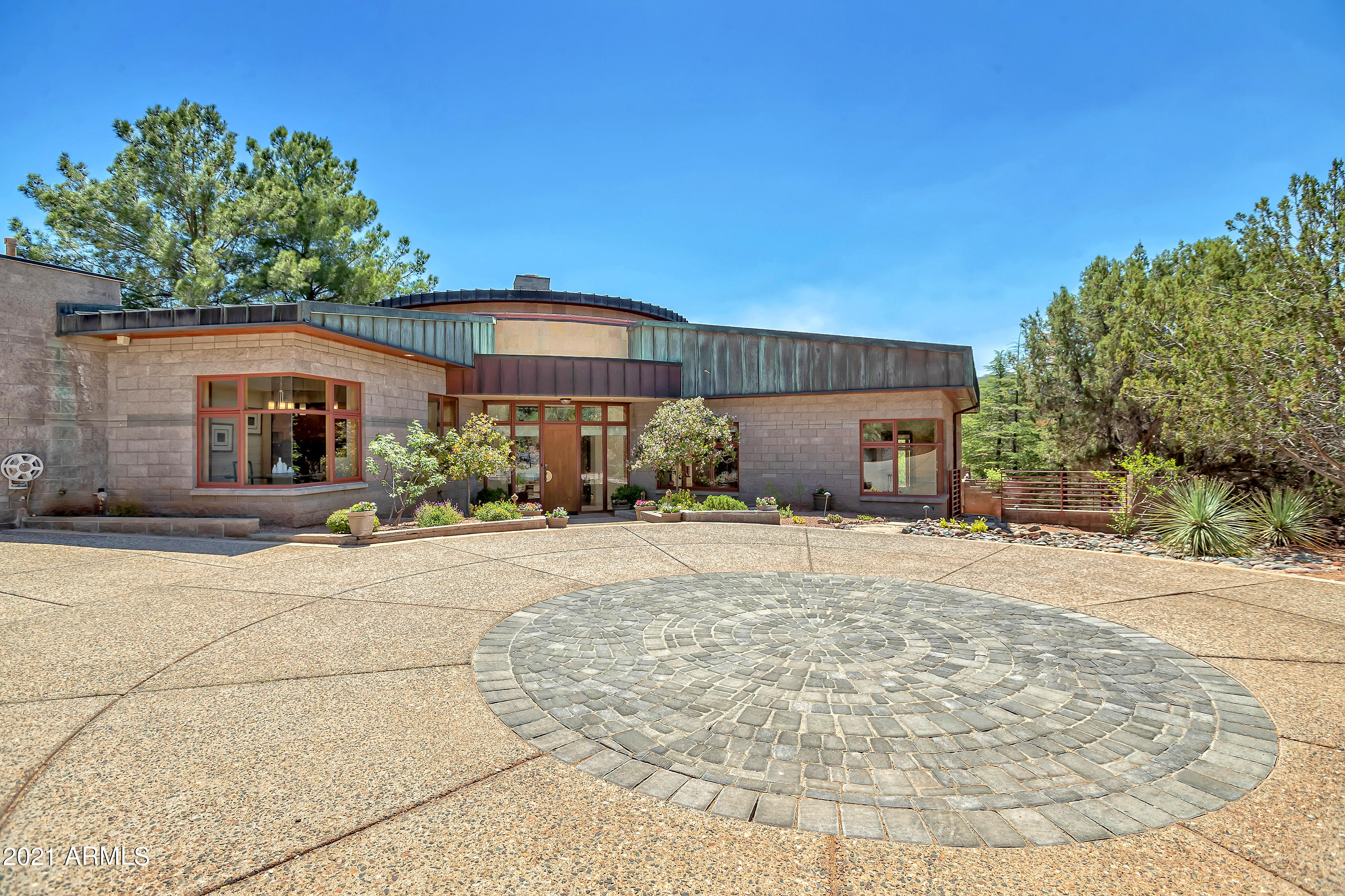 EAST CUP OF GOLD ESTATES - Residential
