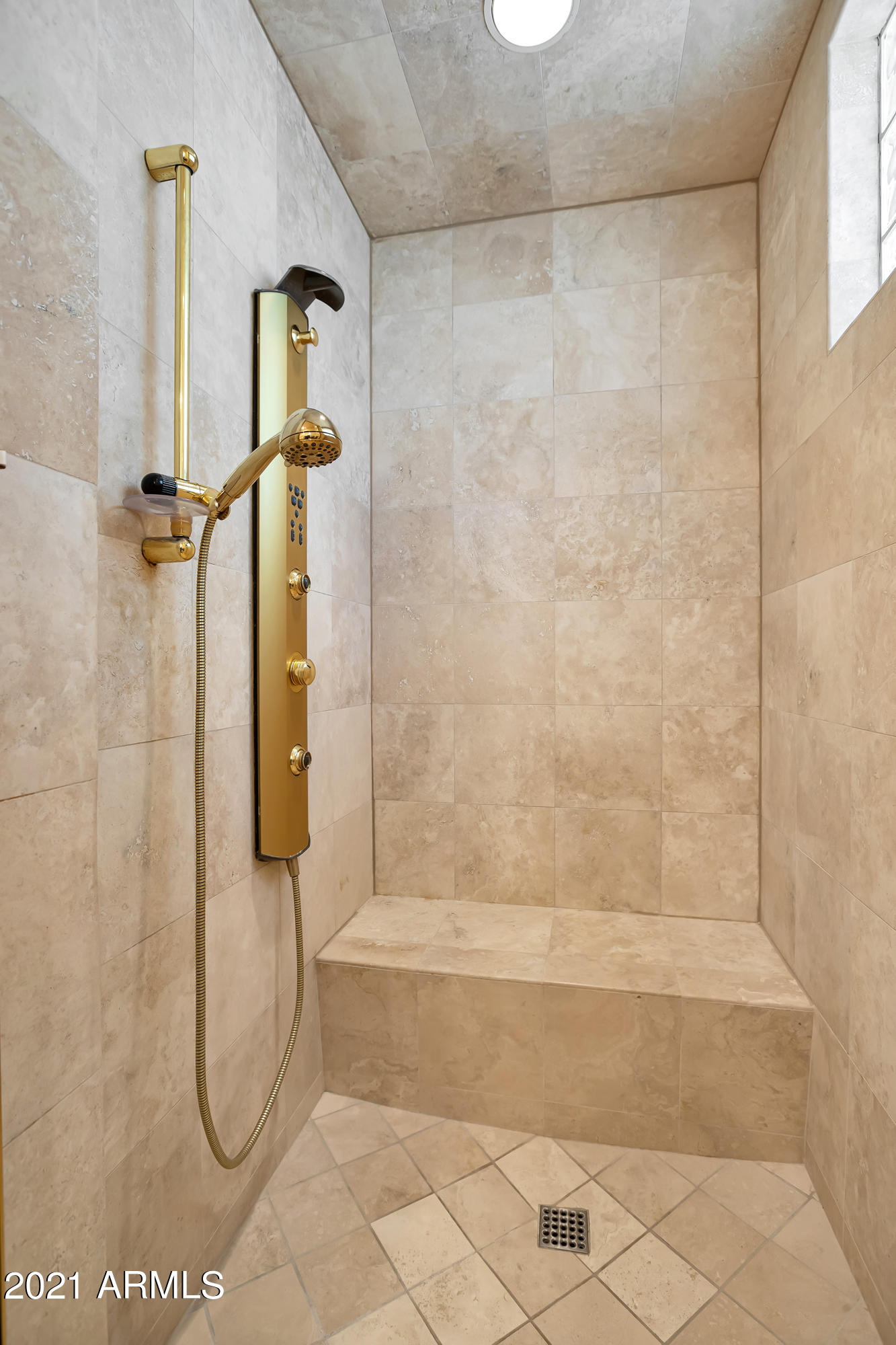 EAST CUP OF GOLD ESTATES - Residential