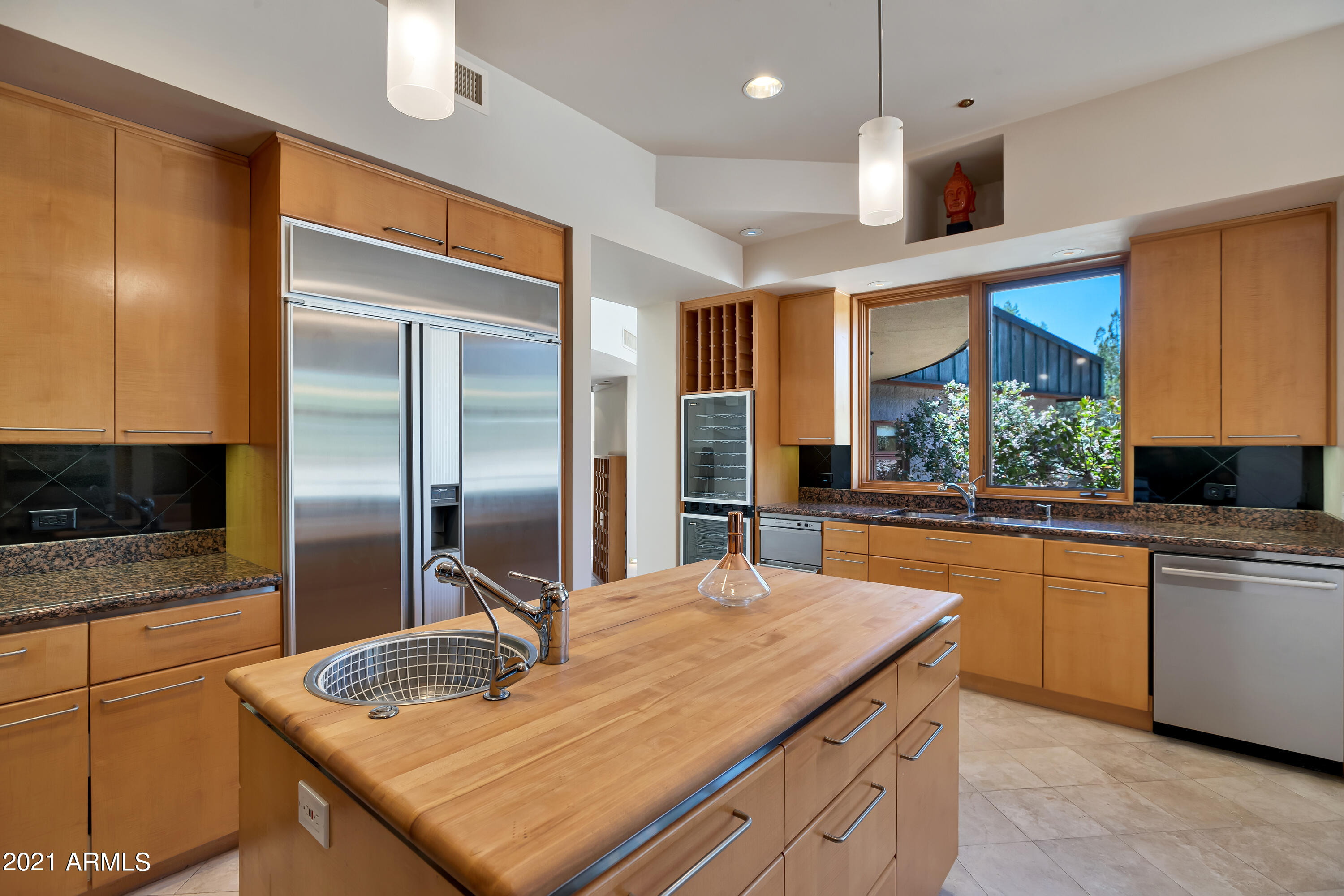 EAST CUP OF GOLD ESTATES - Residential