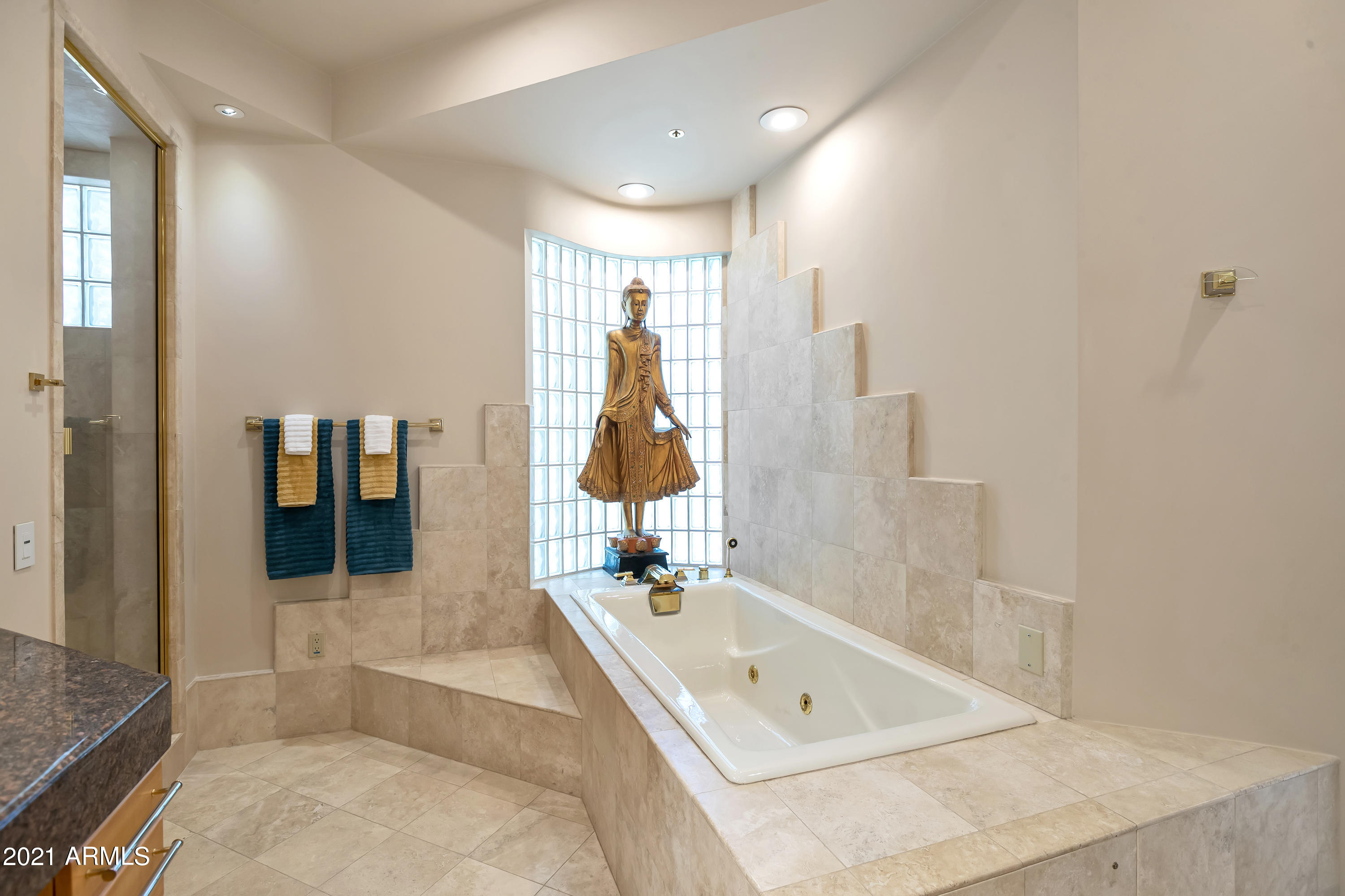EAST CUP OF GOLD ESTATES - Residential