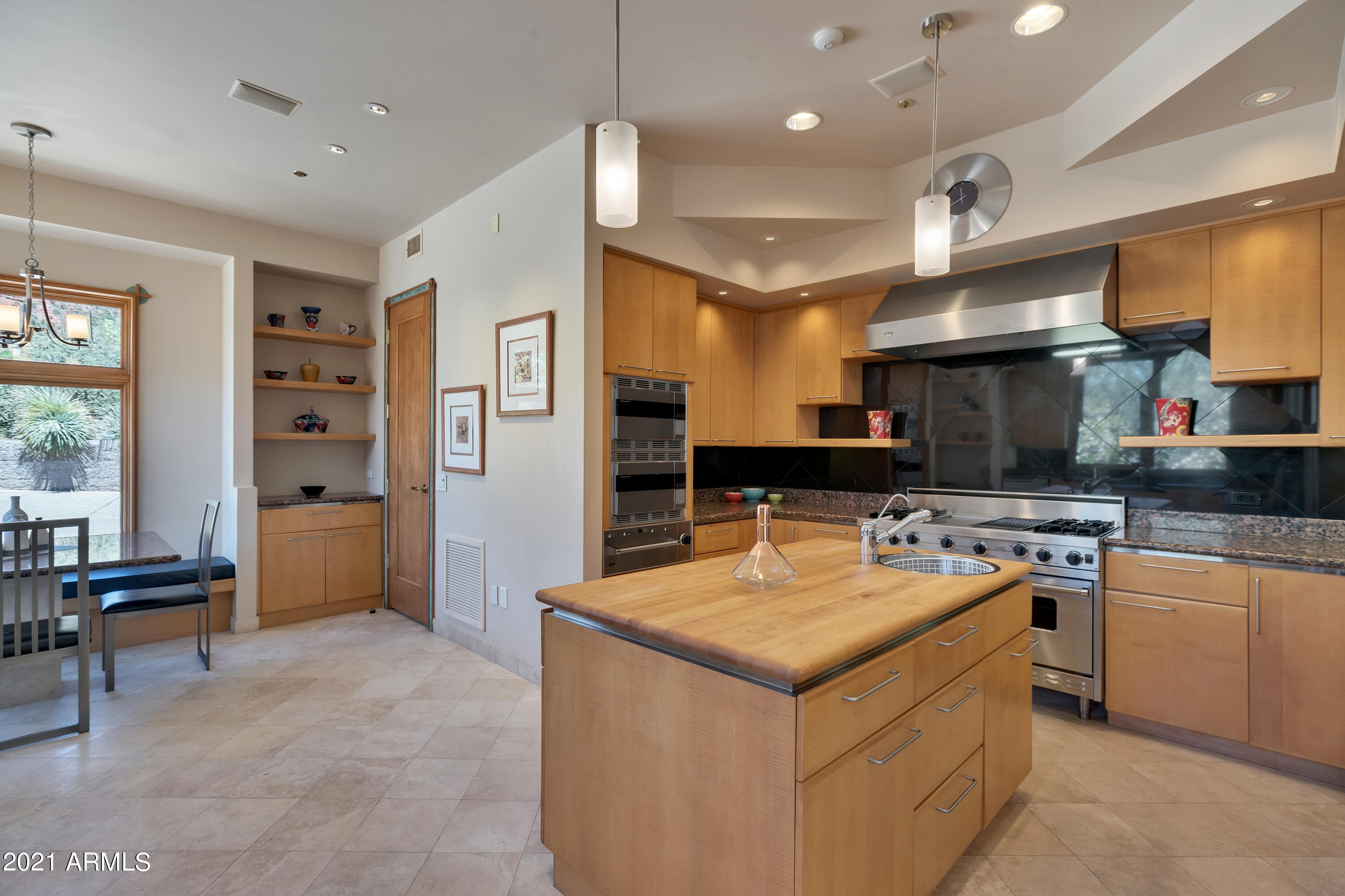 EAST CUP OF GOLD ESTATES - Residential