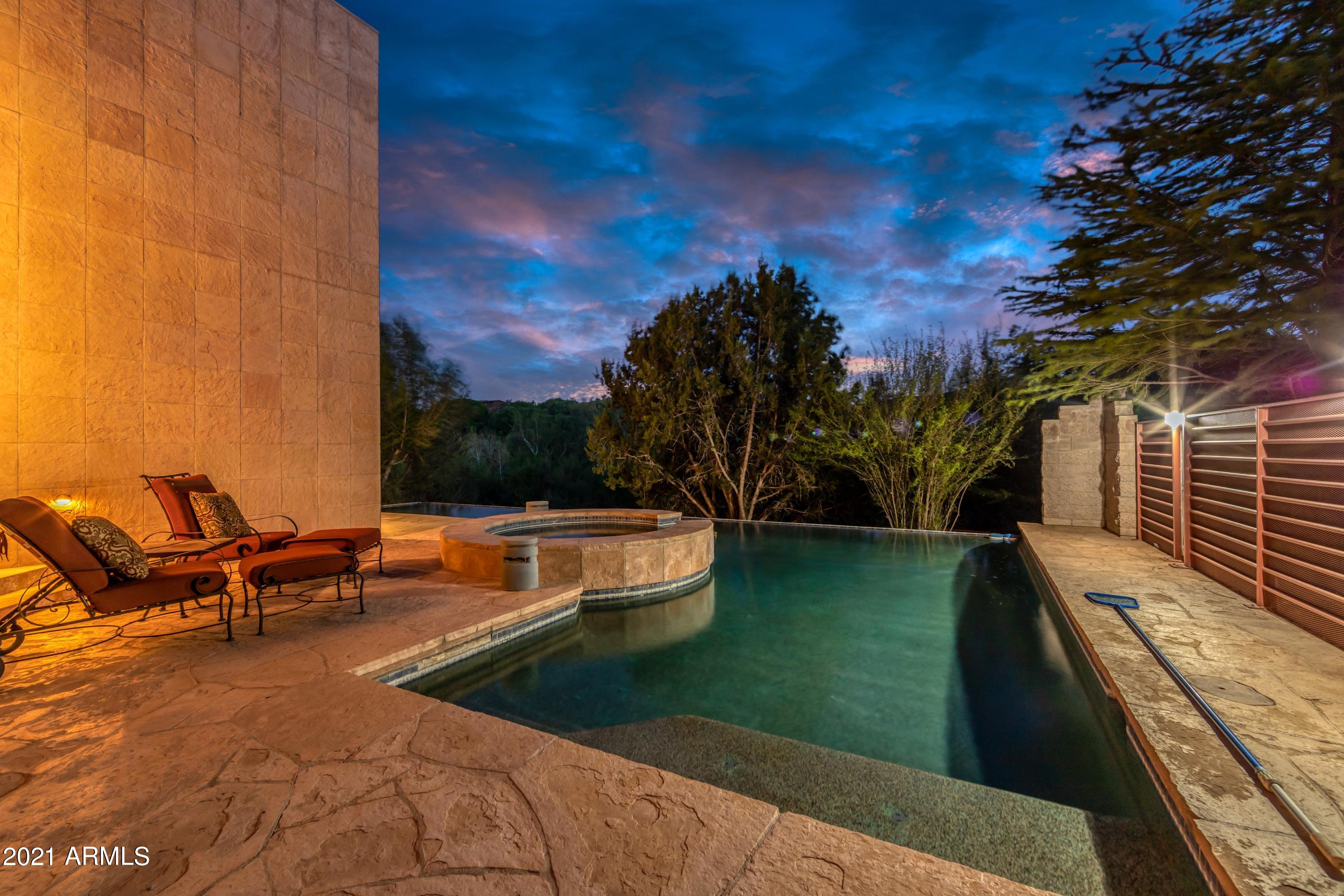 EAST CUP OF GOLD ESTATES - Residential