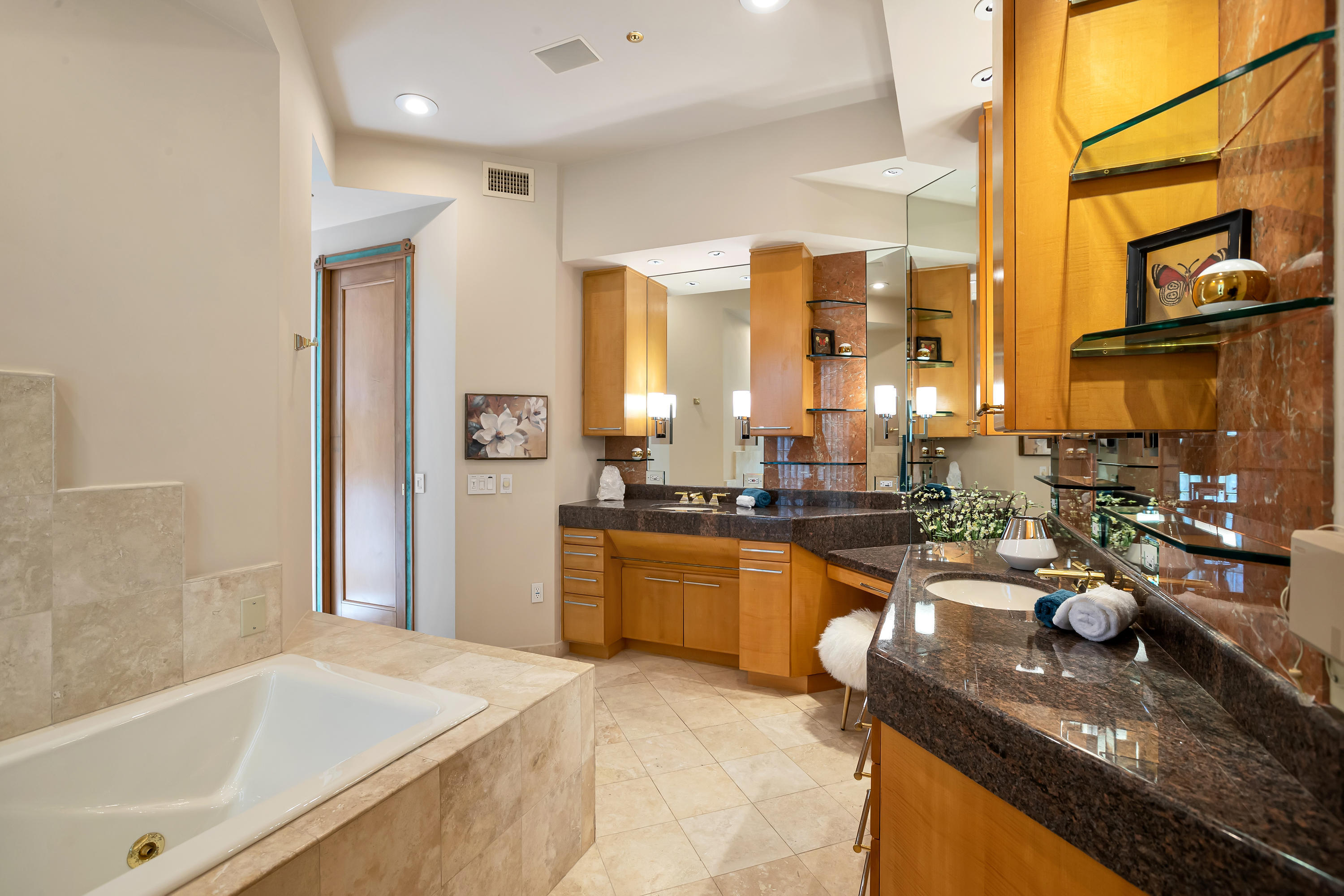 EAST CUP OF GOLD ESTATES - Residential
