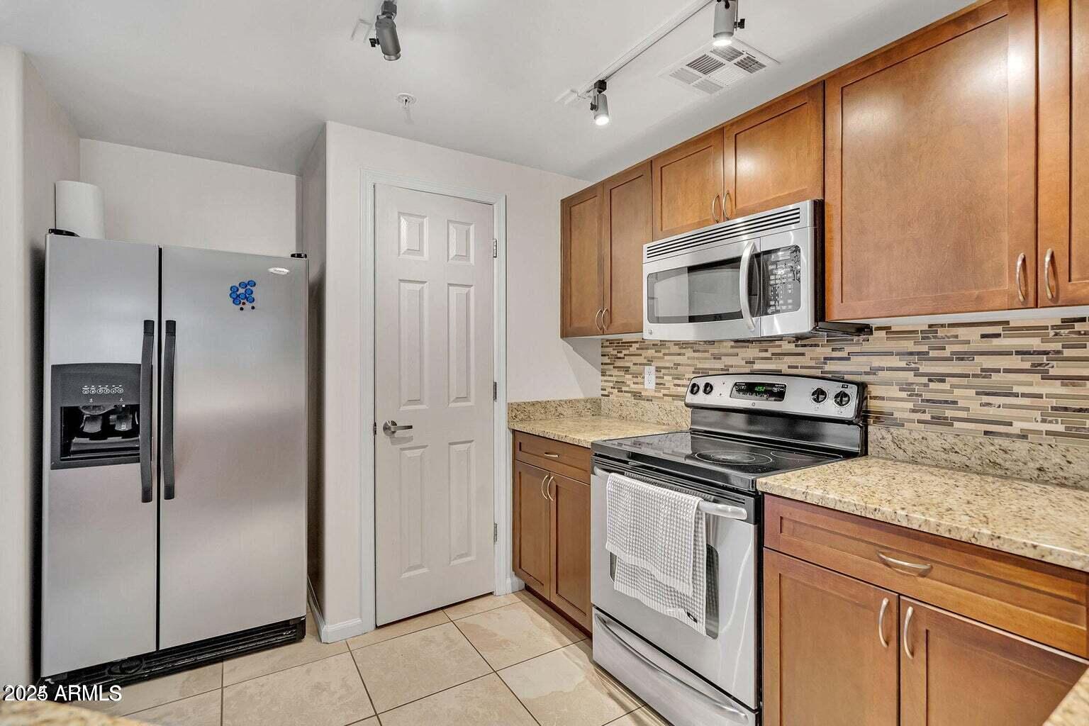 1920 E BELL Road 1061
