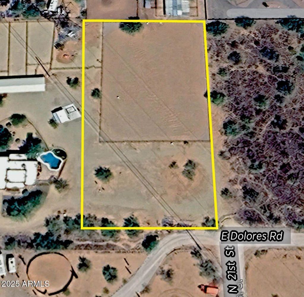 Photo of 2032 E Dolores Road #-, Phoenix, AZ 85086 (MLS # 6932081)
