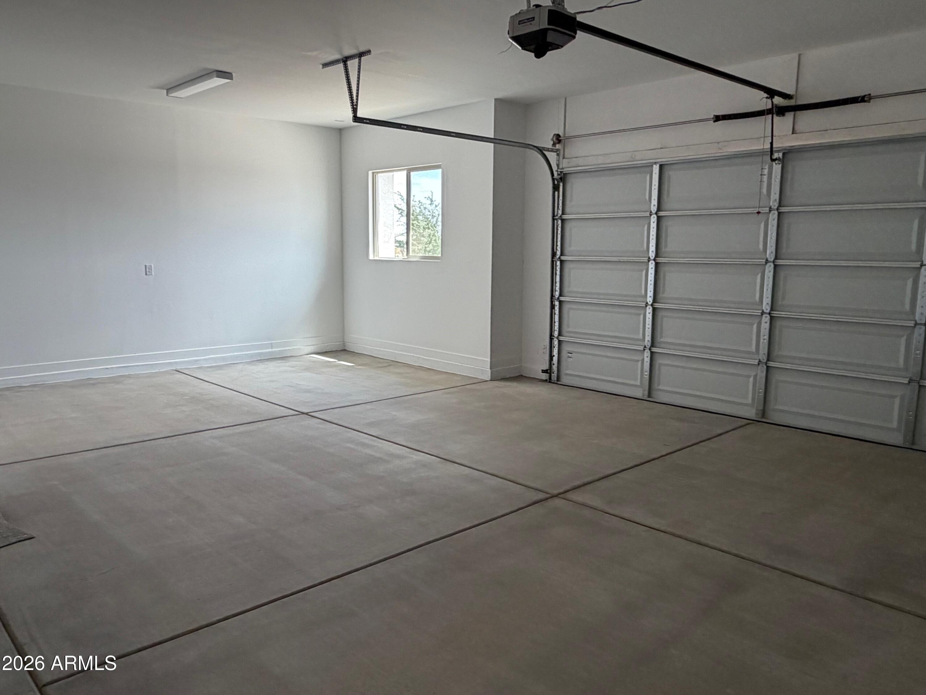 7048 E DRYGULCH Road