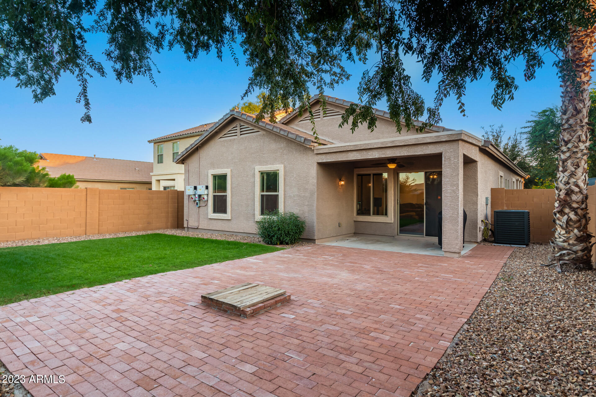 Photo 4 of 20 of 26134 W TONOPAH Drive house