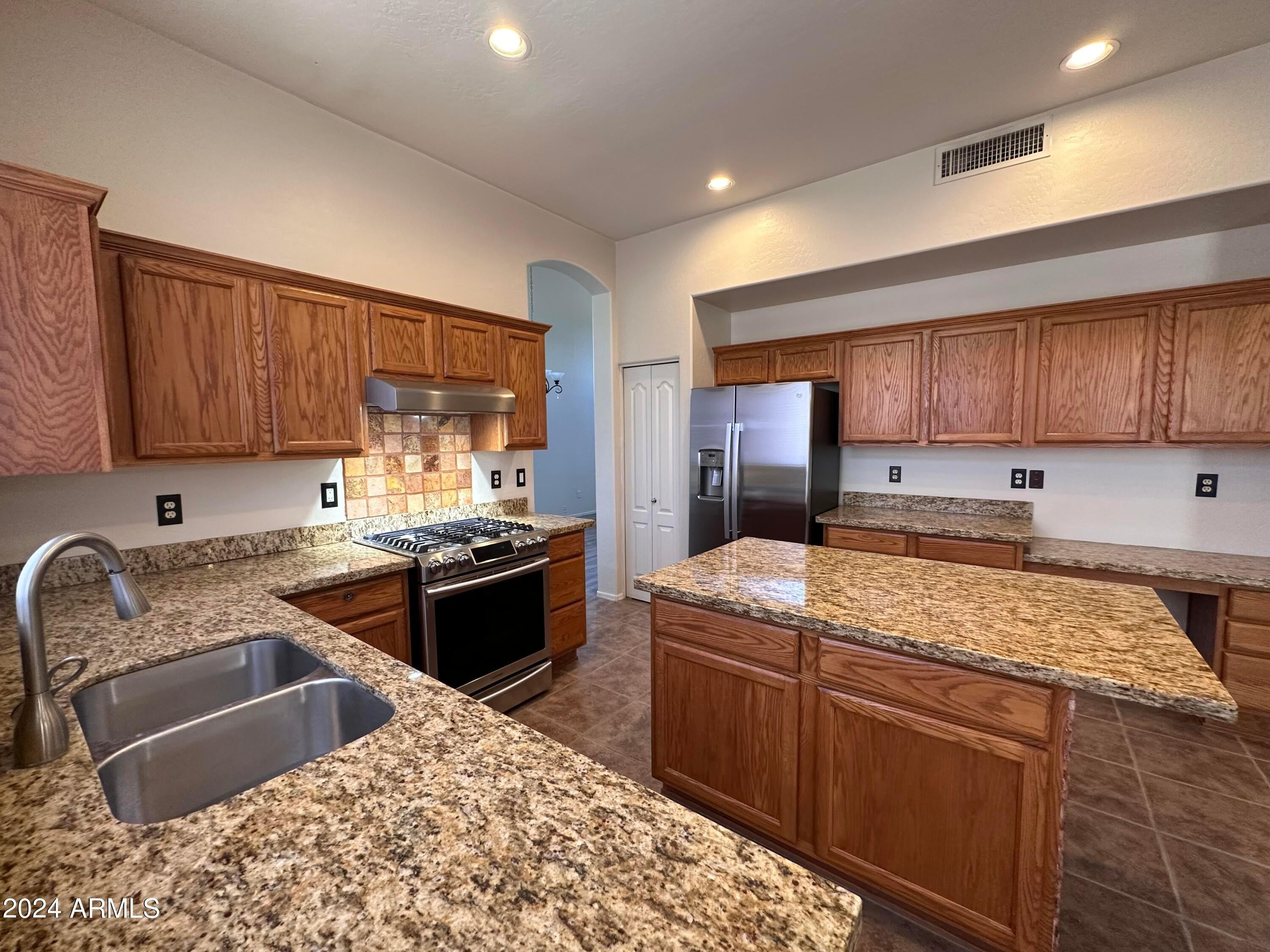 3821 N RED SKY Circle