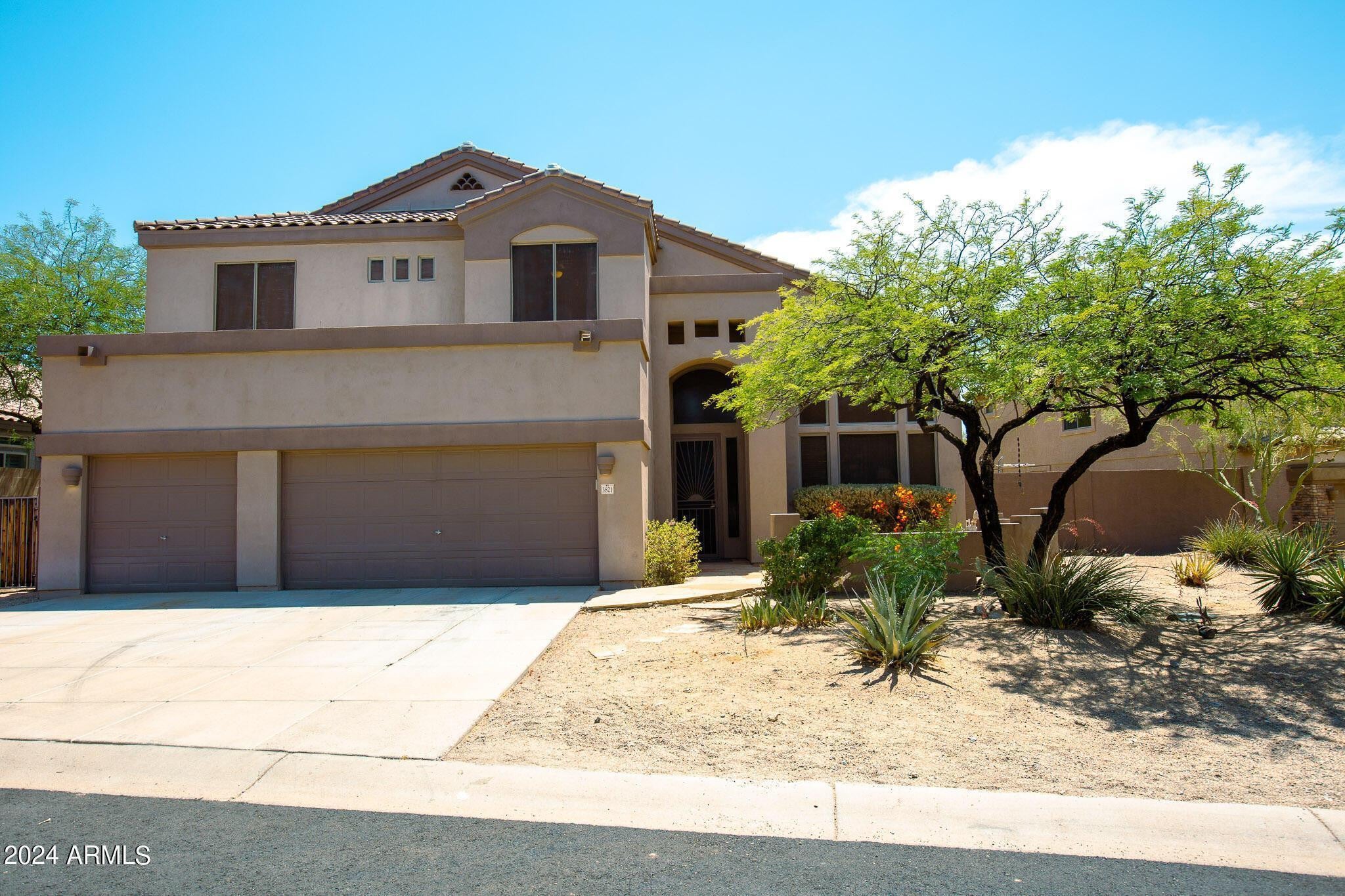 3821 N RED SKY Circle