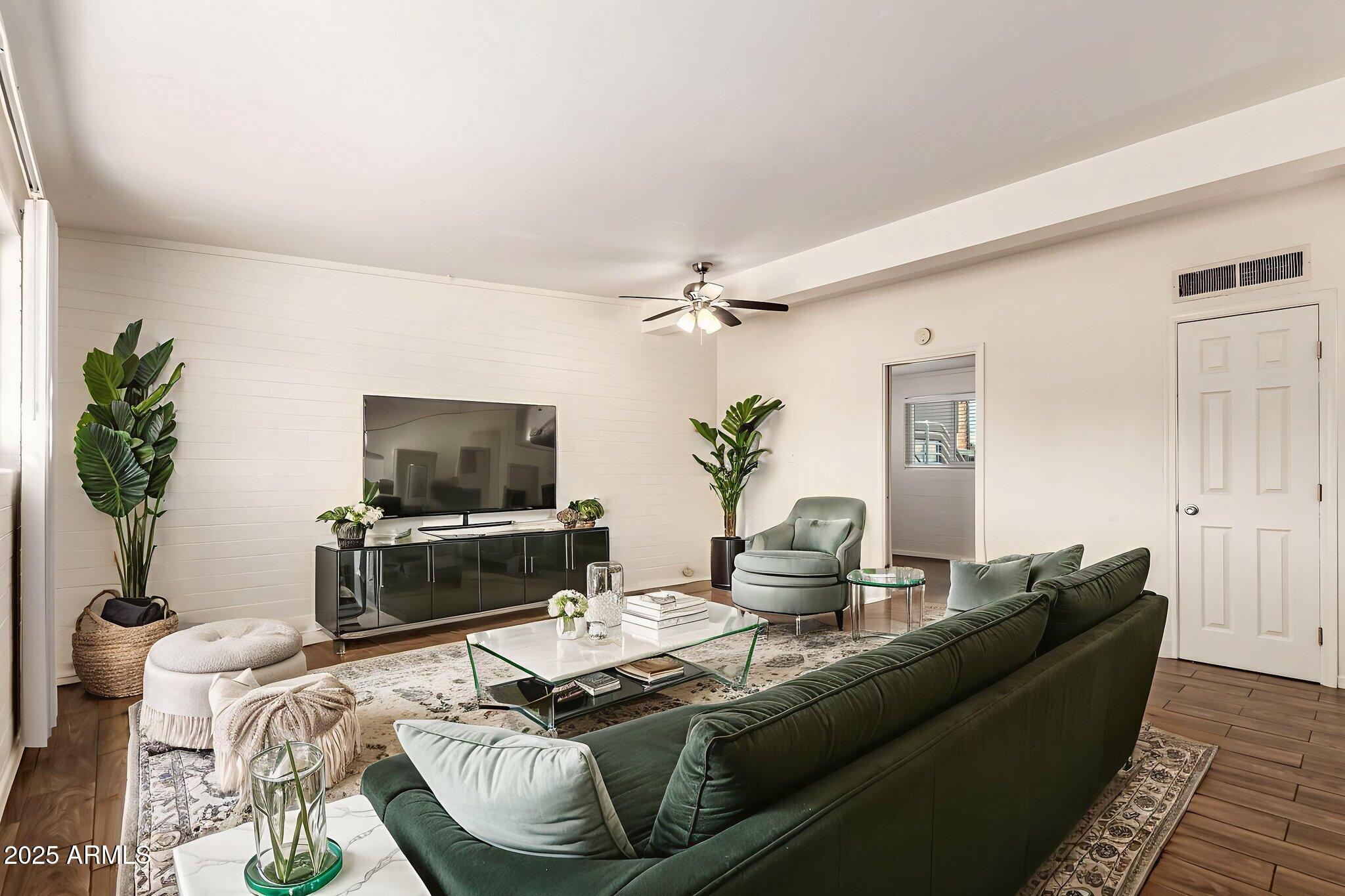 2150 W MISSOURI Avenue 108