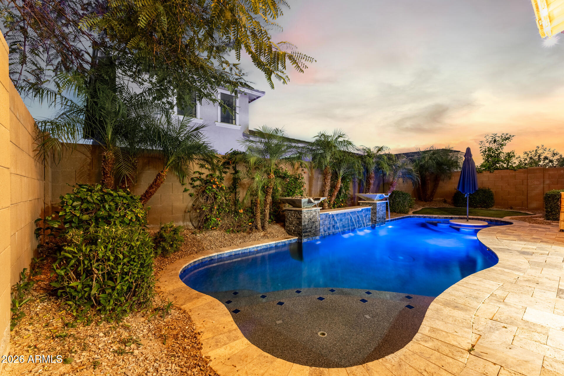 10529 E DURANT Drive