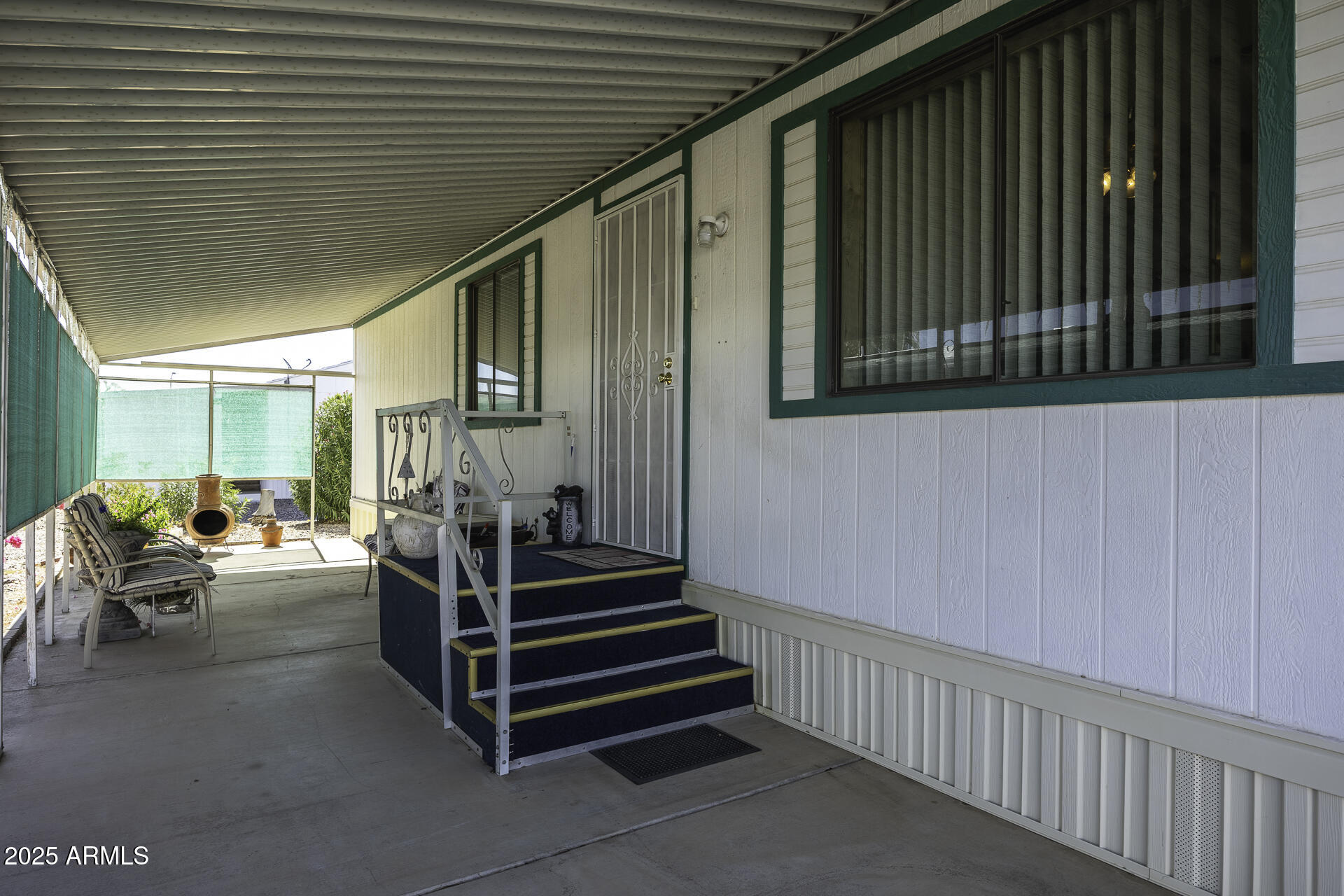 450 W SUNWEST Drive 18