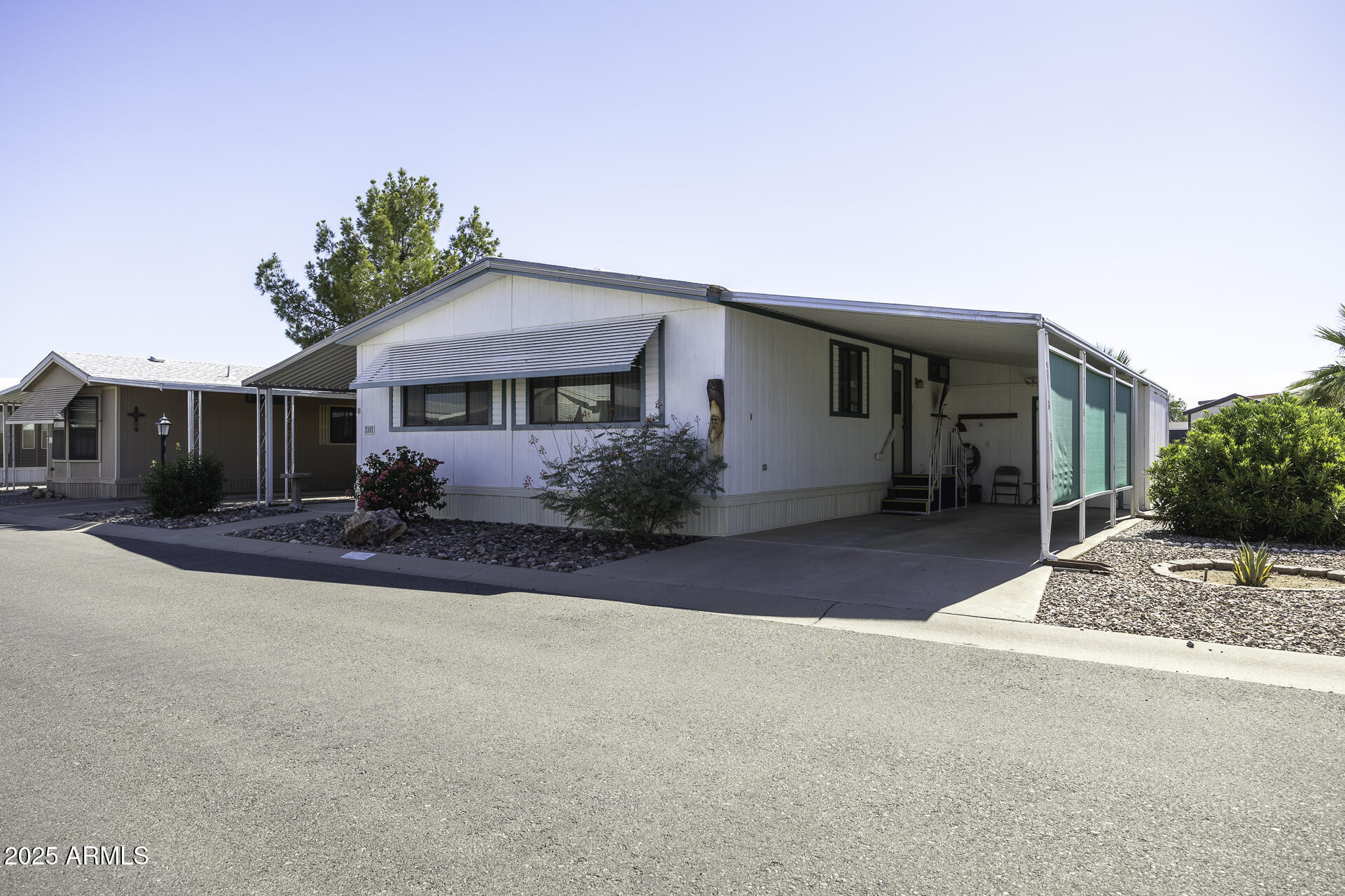 450 W SUNWEST Drive 18