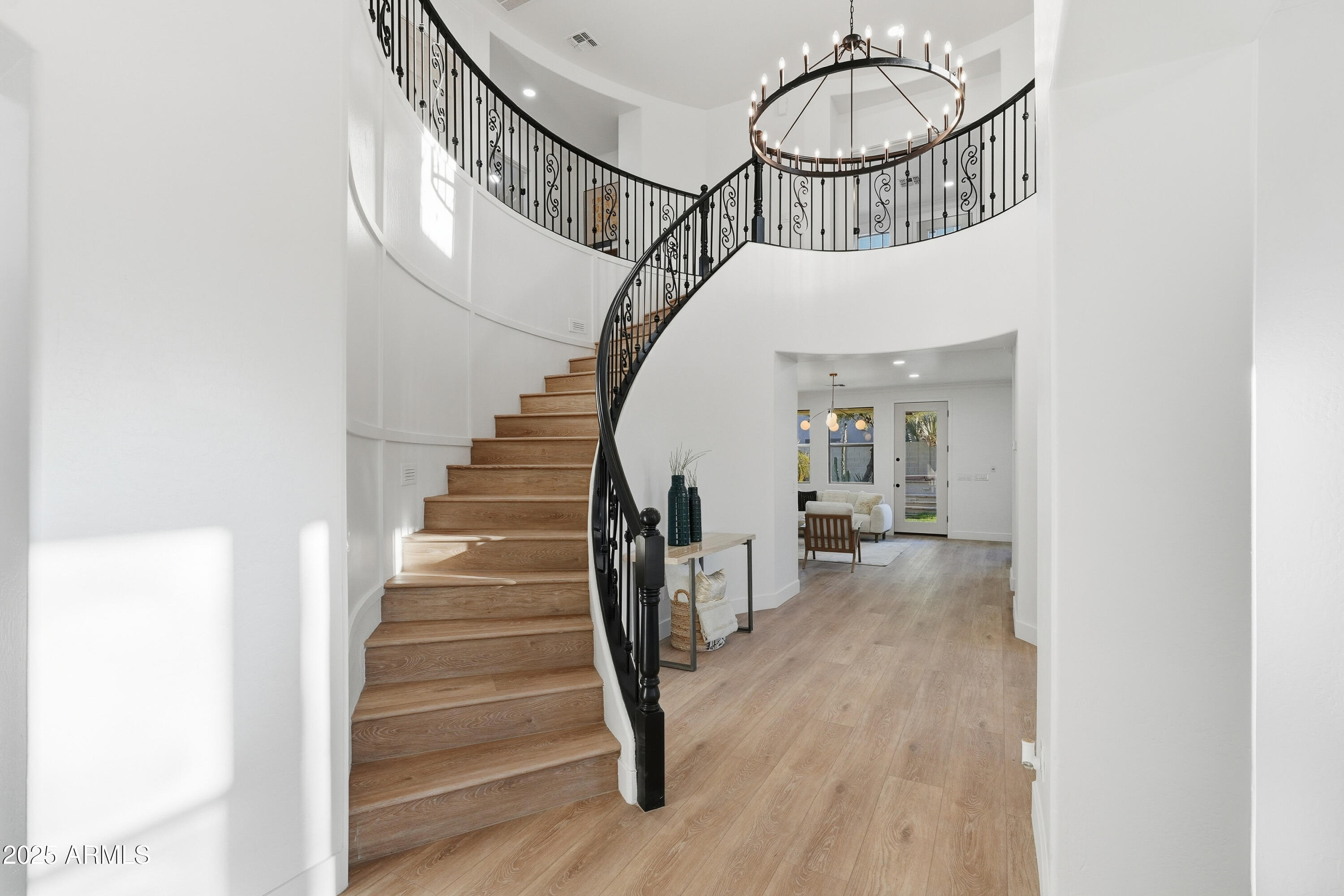 2621 W CAVALRY Drive