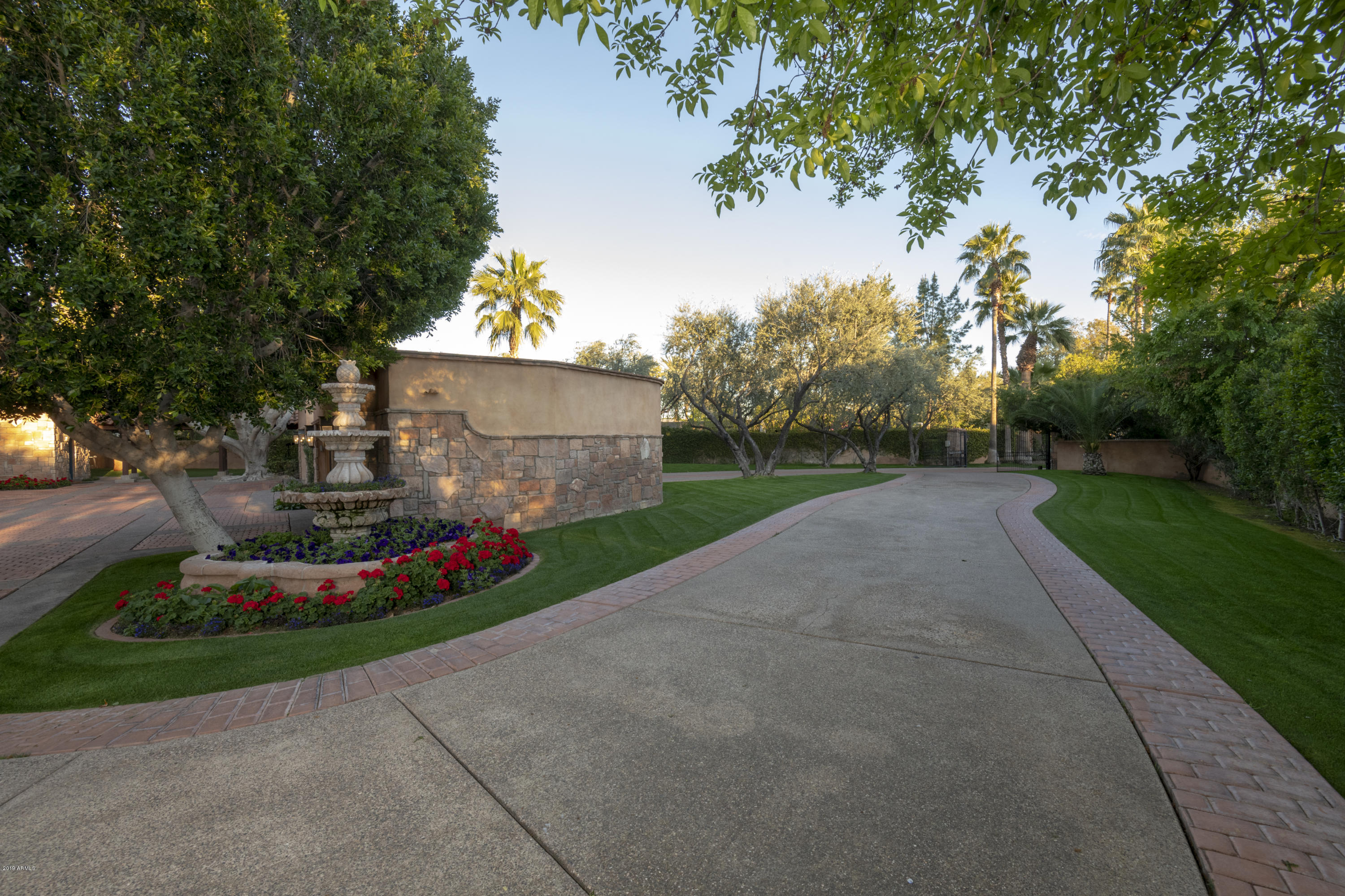 Biltmore SQUAW PEAK VISTA - Residential