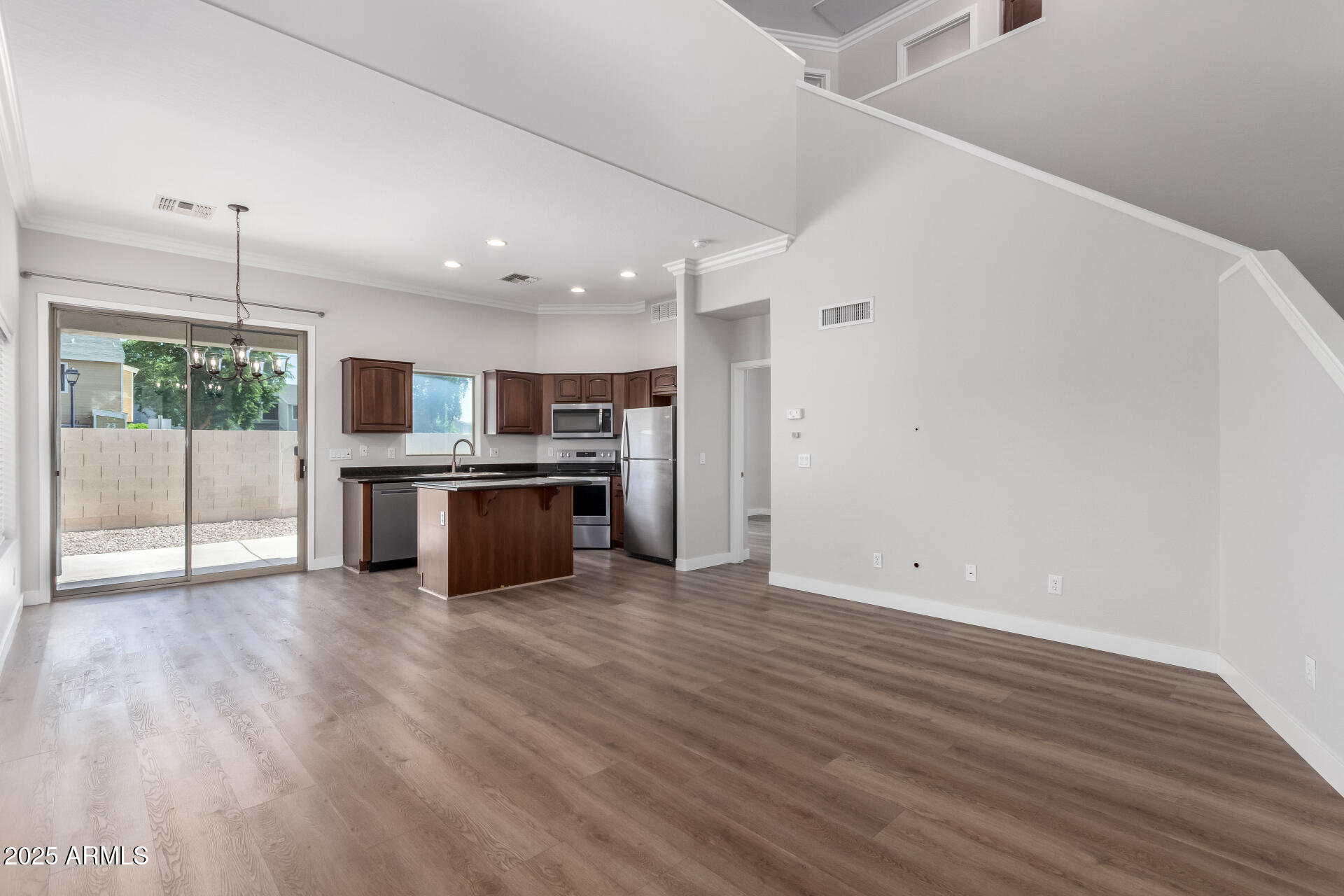 544 N ALMA SCHOOL Road 31