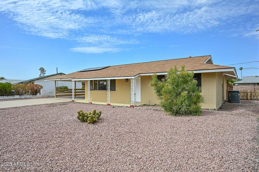 Photo of 10816 N Madison Drive, Sun City, AZ 85351 (MLS # 6930946)