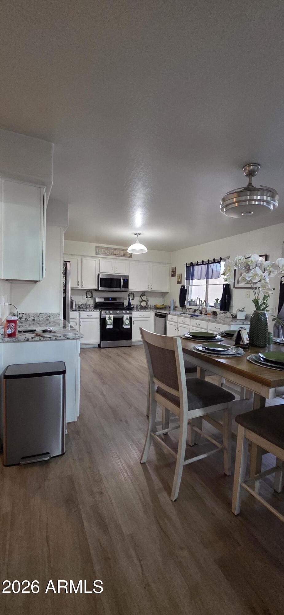 10766 W DEL RIO Lane