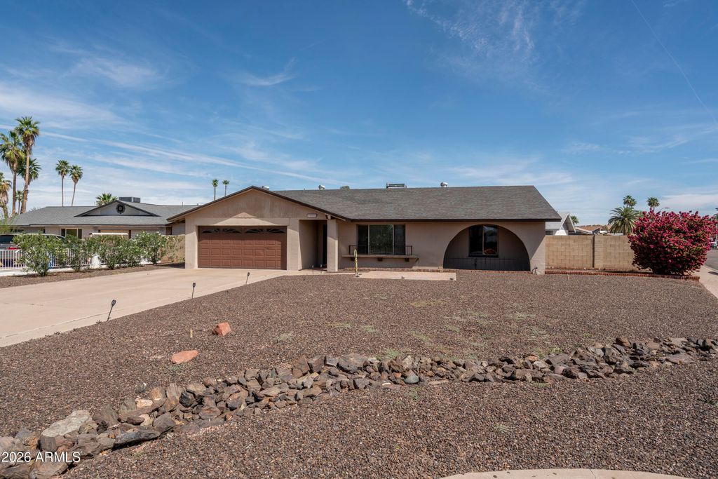 Photo of 2406 E La Jolla Drive, Tempe, AZ 85282 (MLS # 7000772)