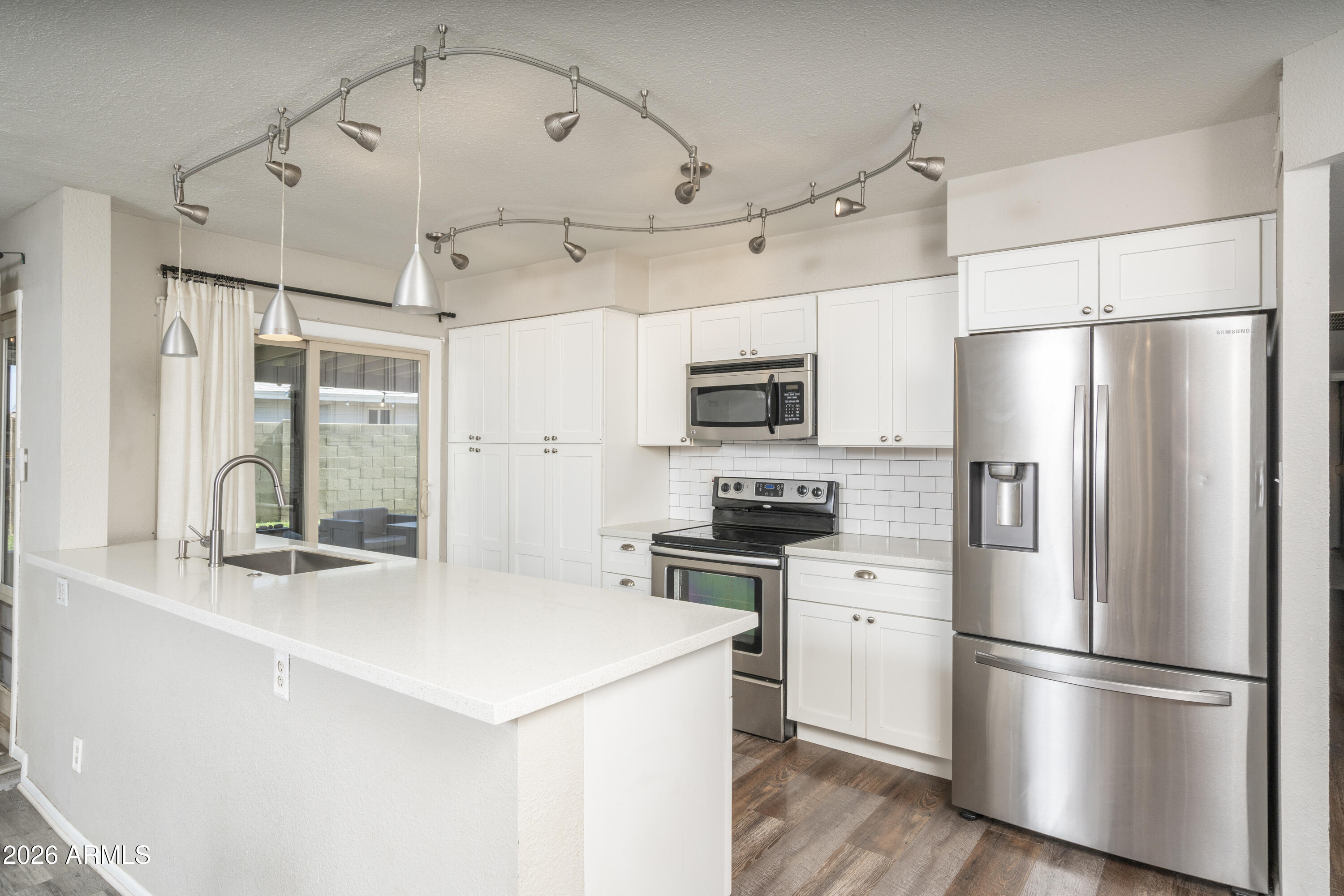 2406 E LA JOLLA Drive