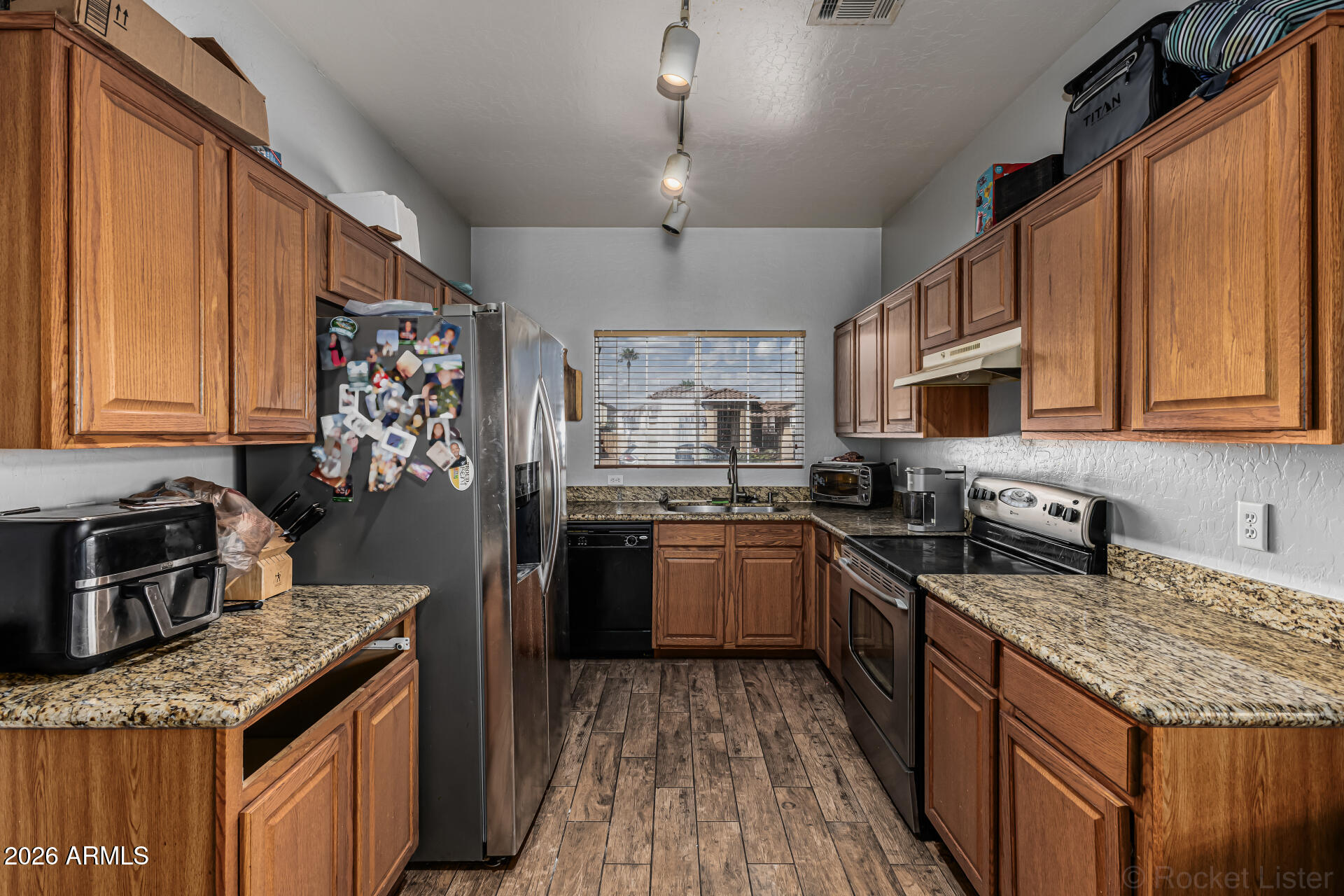 741 E CANTEBRIA Drive